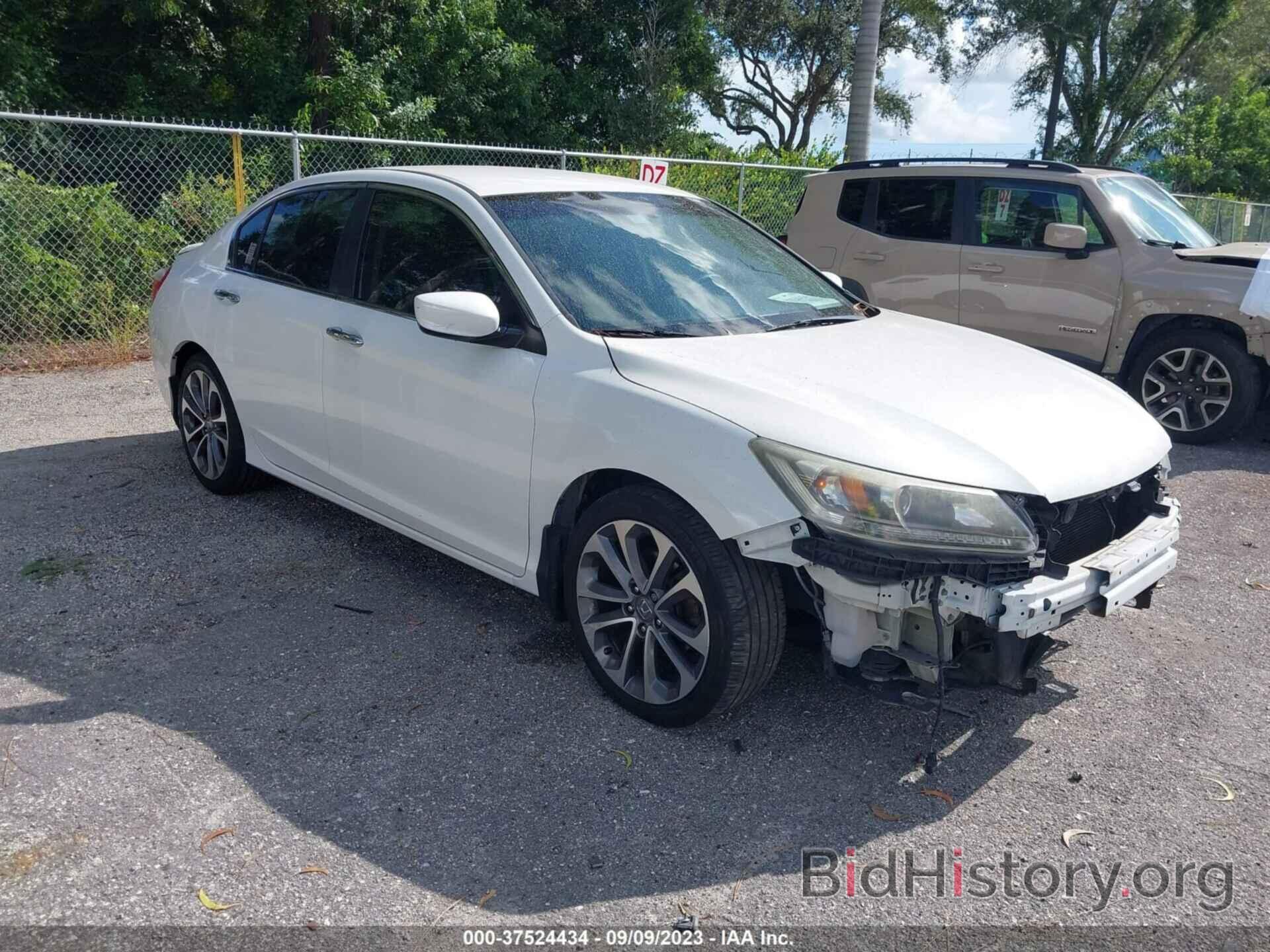 Photo 1HGCR2F58FA134258 - HONDA ACCORD SEDAN 2015