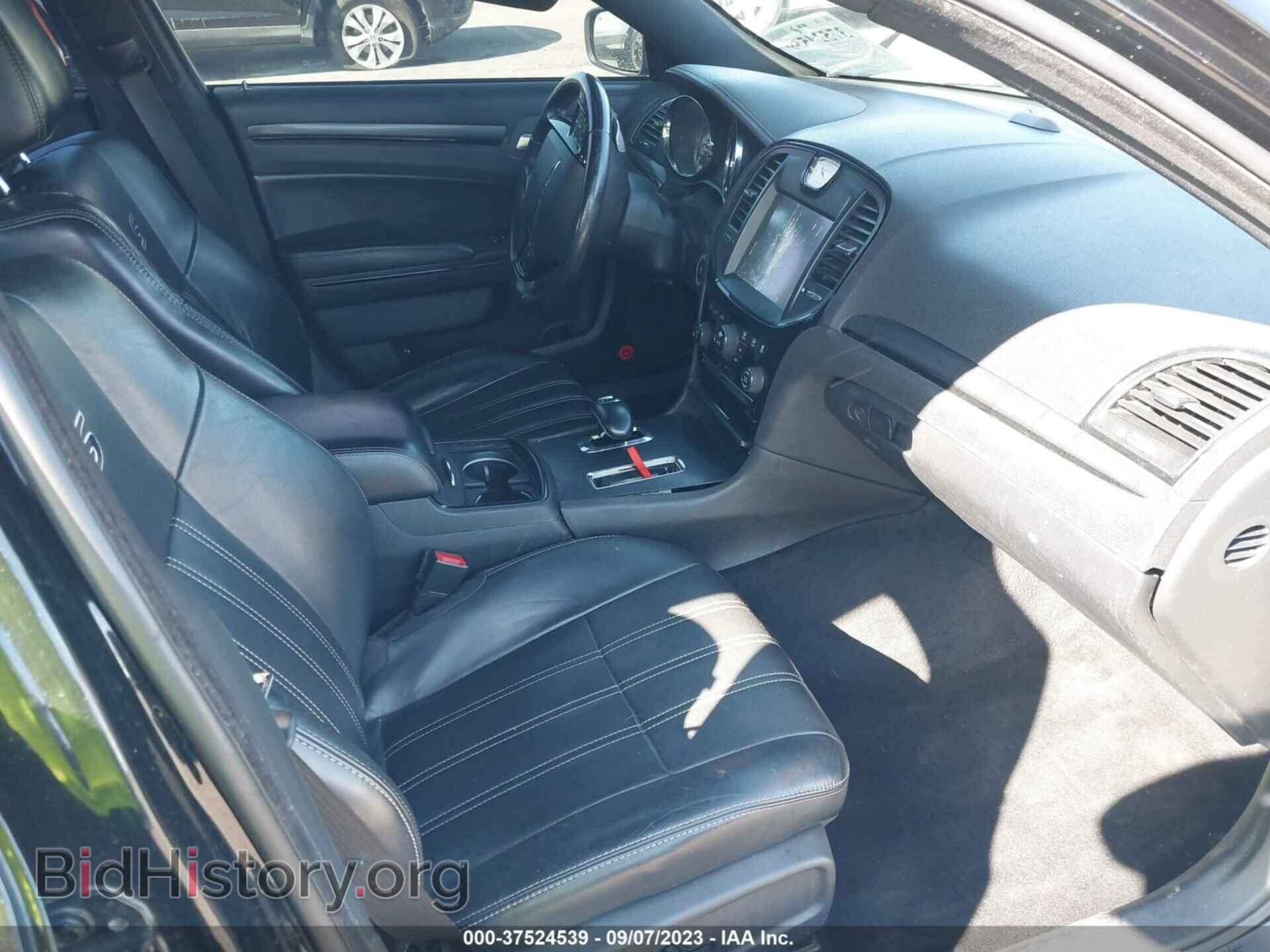 2014 CHRYSLER 300 - VIN: 2C3CCABG2EH336888 - Фото 5