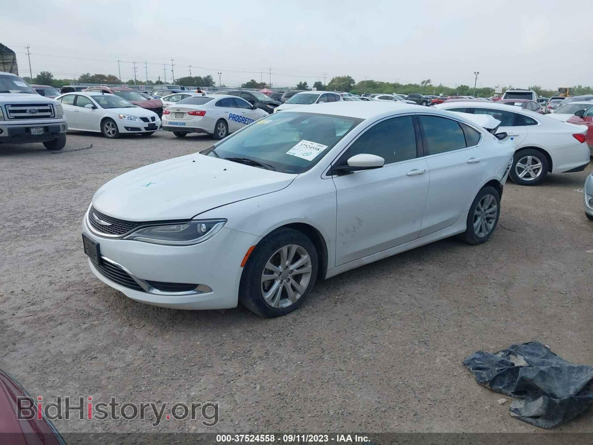 2015 CHRYSLER 200 - VIN: 1C3CCCABXFN737521 - Фото 2