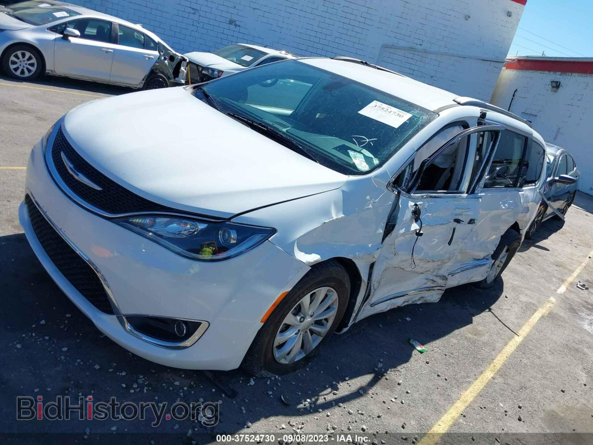 2017 CHRYSLER PACIFICA - VIN: 2C4RC1BG3HR540099 - Photo 2