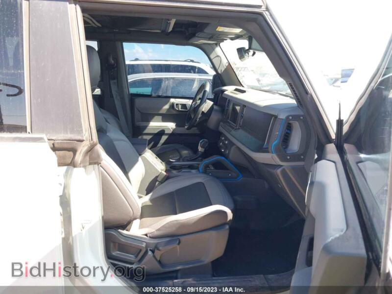 2022 Ford BRONCO (VIN 1FMEE5DP8NLB10601) — photo 5 of 16