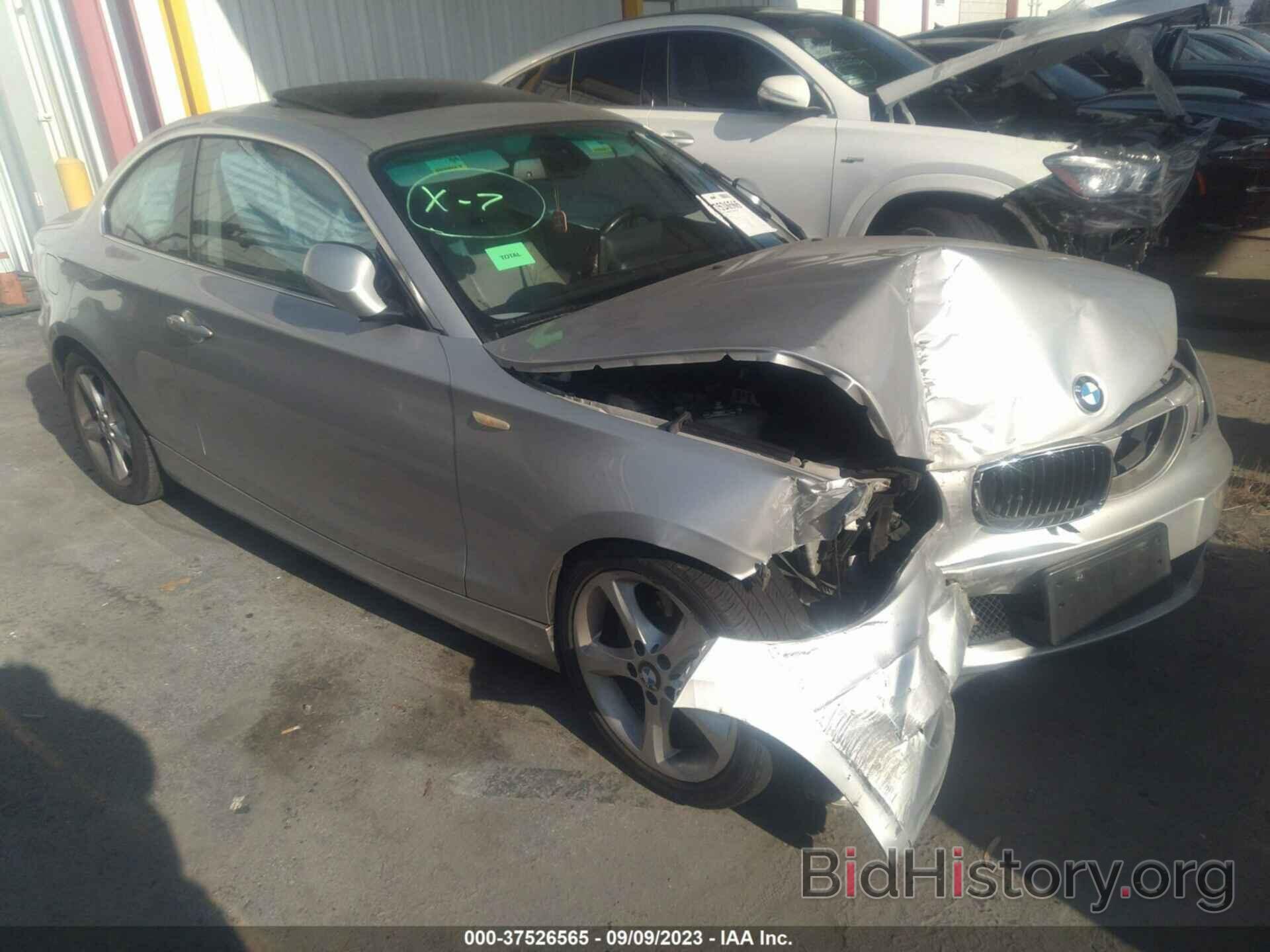 Photo WBAUP7C58AVK77011 - BMW 1 SERIES 2010