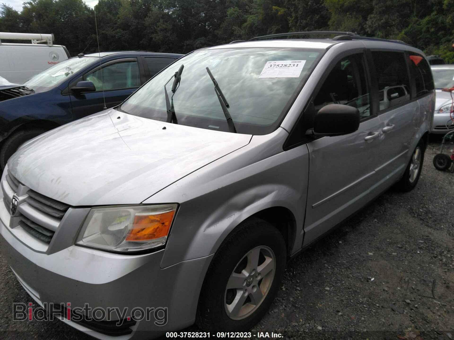 2010 DODGE GRAND CARAVAN - VIN: 2D4RN4DE7AR101875 - Фото 2