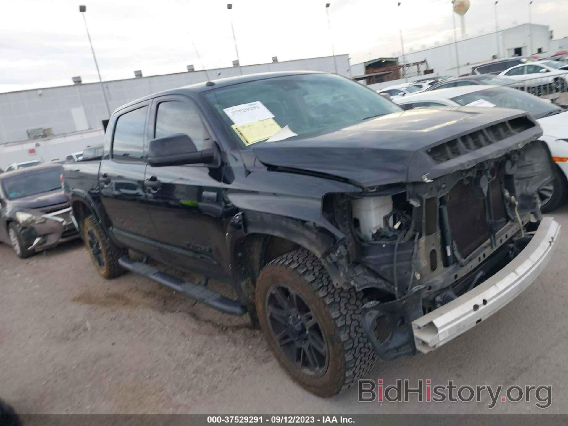 Photo 5TFDW5F11KX863722 - TOYOTA TUNDRA 4WD 2019