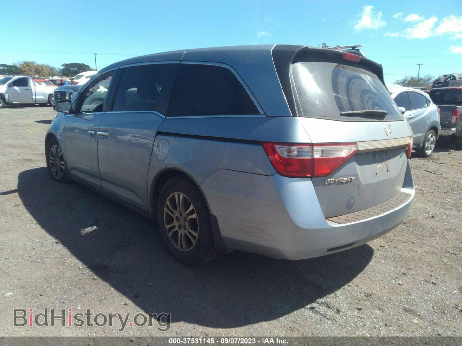 2011 HONDA ODYSSEY - VIN: 5FNRL5H64BB083733 - Фото 3