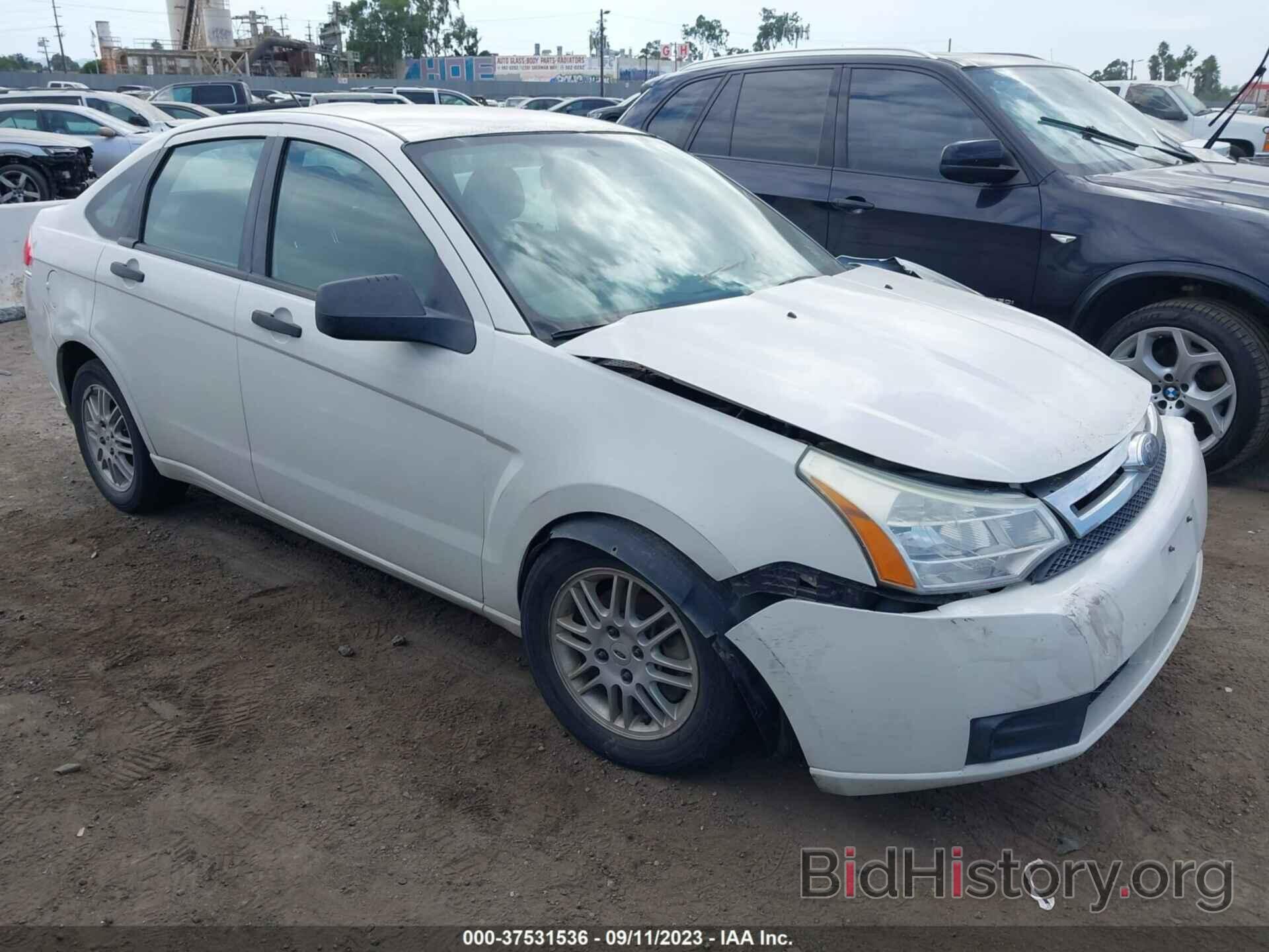 Photo 1FAHP3FNXAW206563 - FORD FOCUS 2010