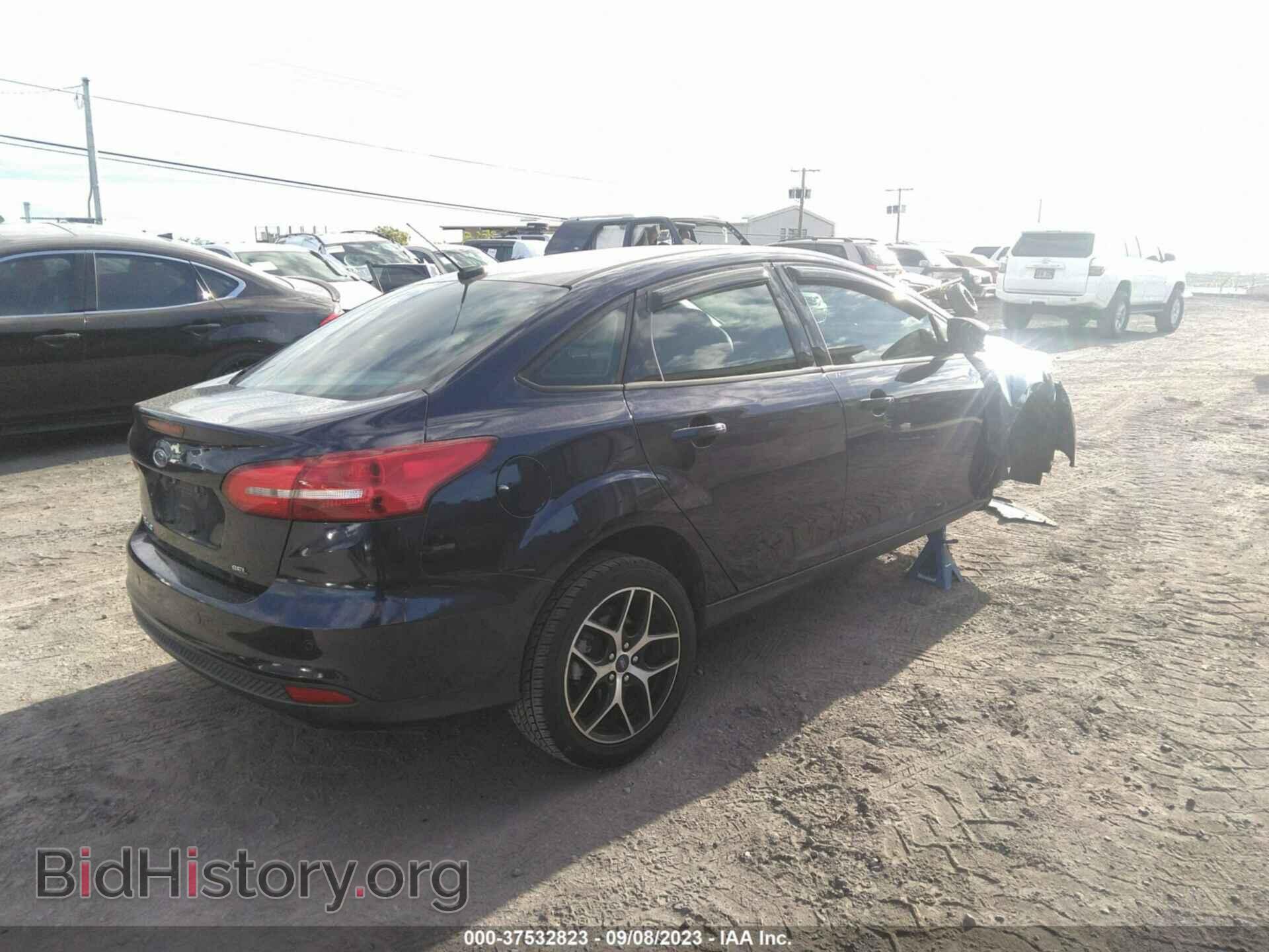 2017 FORD FOCUS - VIN: 1FADP3H2XHL223456 - Фото 4