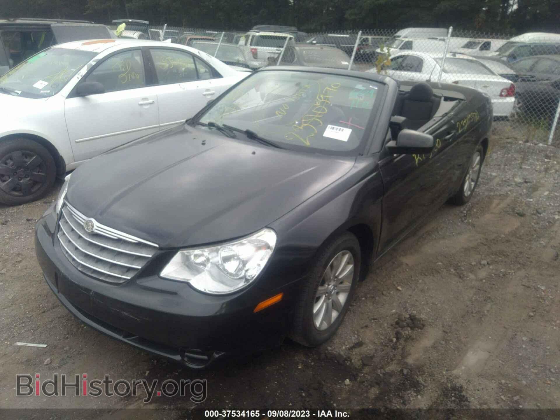 2010 CHRYSLER SEBRING - VIN: 1C3BC5ED1AN148384 - Фото 2