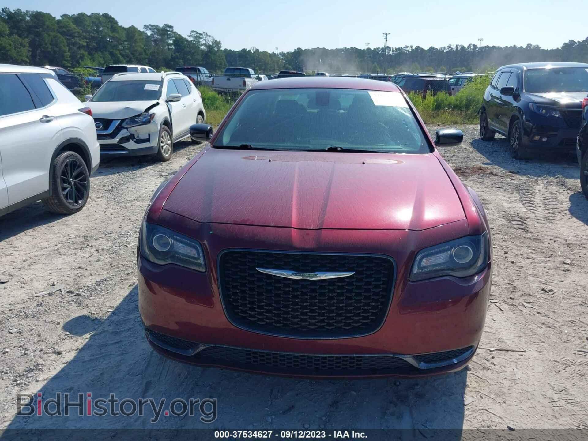 2019 CHRYSLER 300 - VIN: 2C3CCAAGXKH613557 - Фото 6