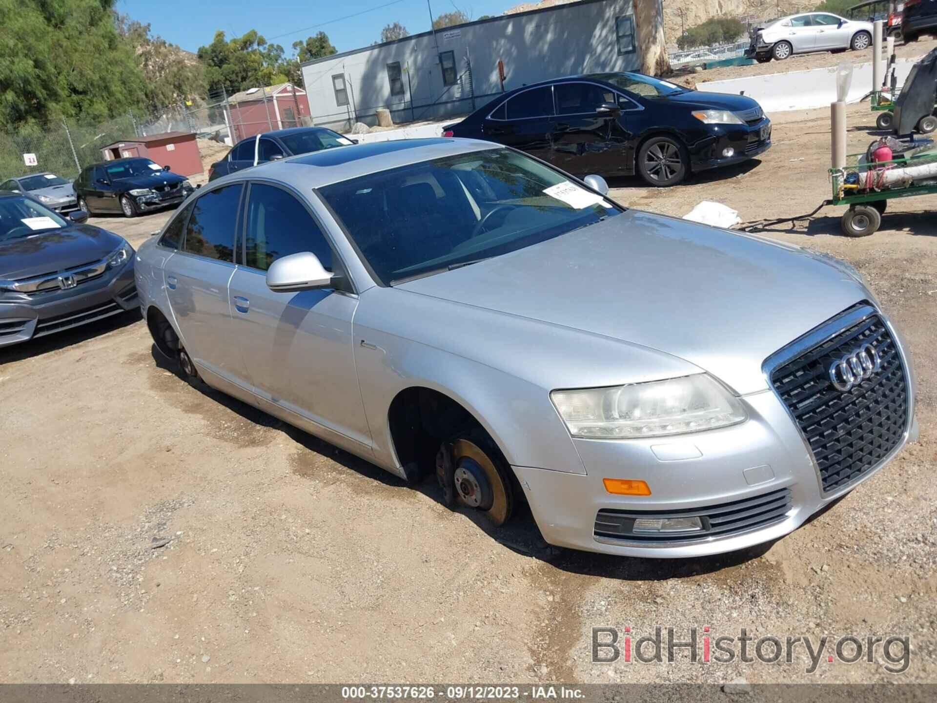 Photo WAUKGAFB4AN020028 - AUDI A6 2010