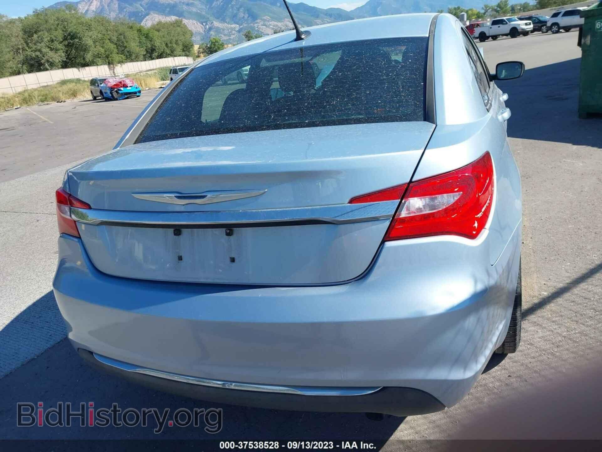 2013 CHRYSLER 200 - VIN: 1C3CCBAB9DN658400 - Photo 4