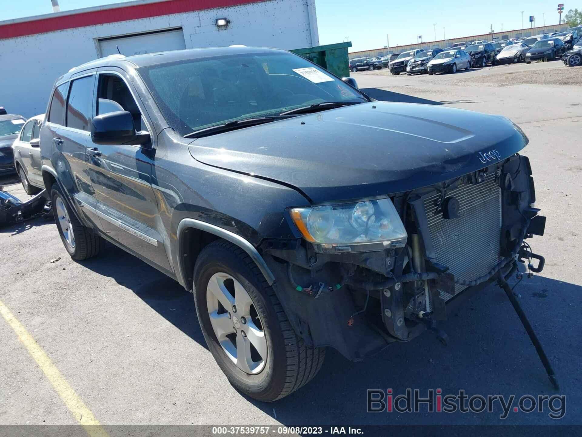 Photo 1J4RR4GG5BC655497 - JEEP GRAND CHEROKEE 2011