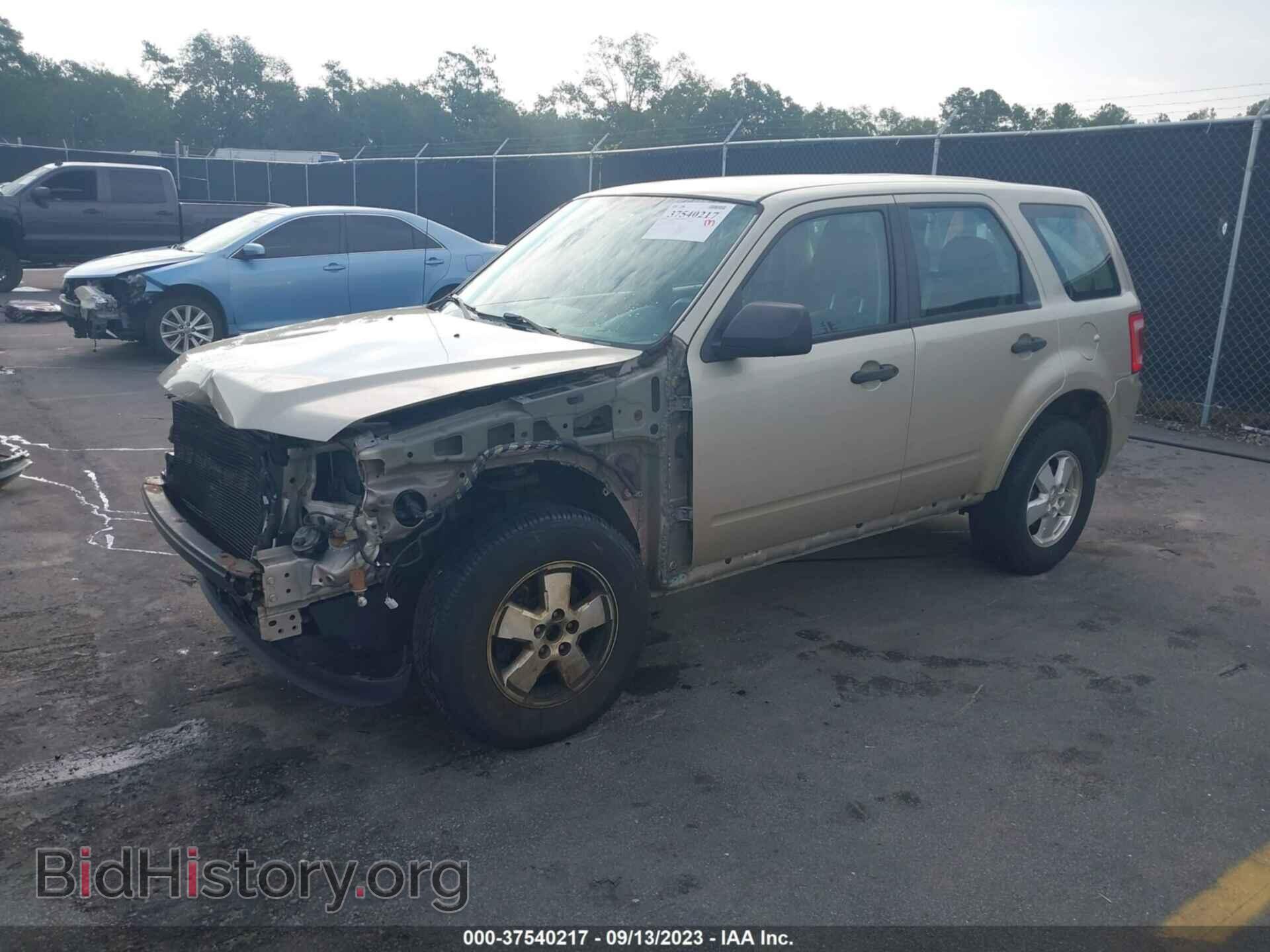 2012 FORD ESCAPE - VIN: 1FMCU0C75CKA62878 - Фото 2