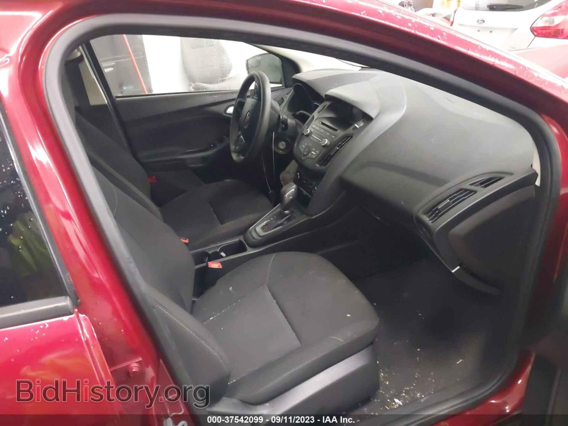 2017 FORD FOCUS - VIN: 1FADP3F2XHL295602 - Photo 5