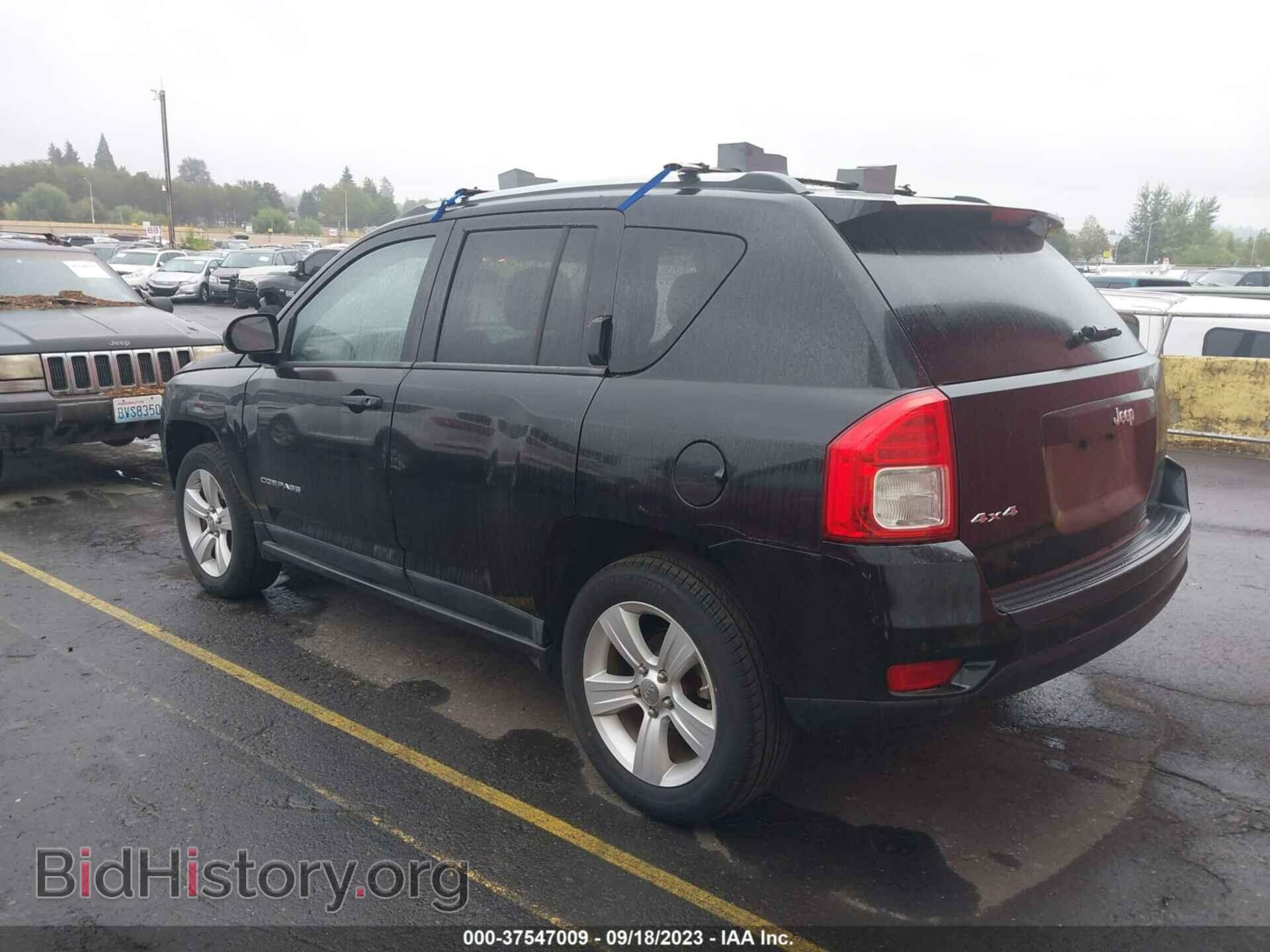 2011 JEEP COMPASS - VIN: 1J4NF1FB2BD193938 - Фото 3