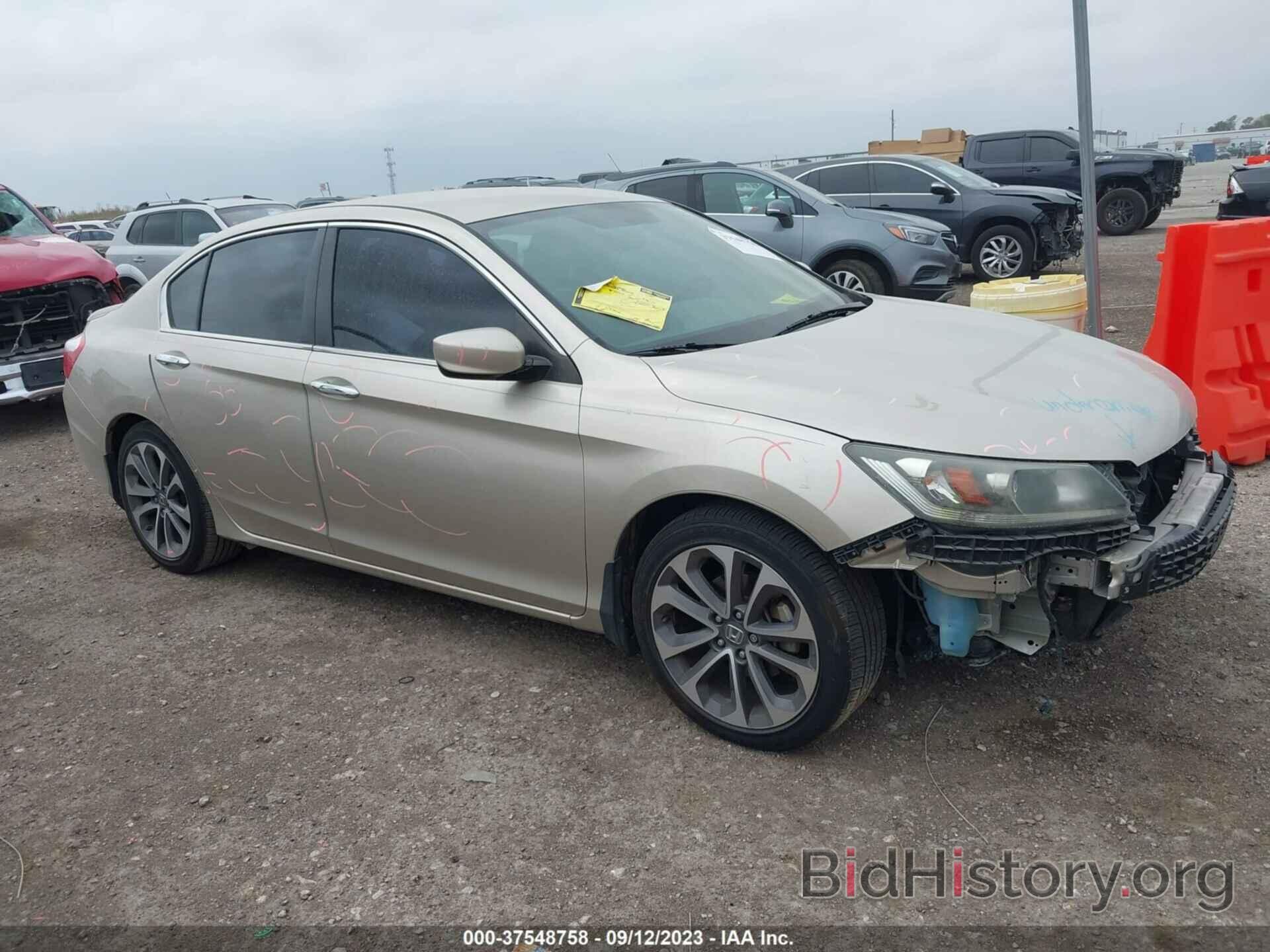 Photo 1HGCR2F56FA238568 - HONDA ACCORD SEDAN 2015