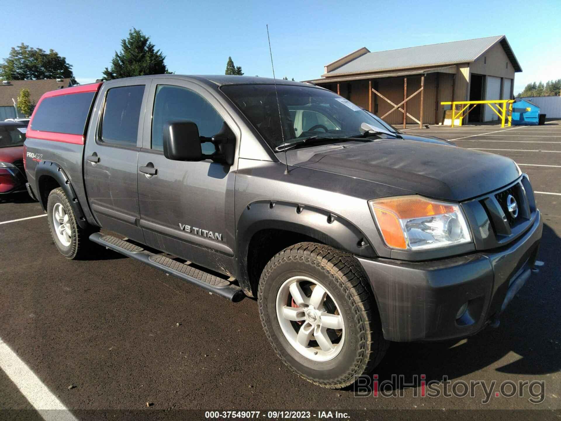 Photo 1N6AA0EC8BN318276 - NISSAN TITAN 2011