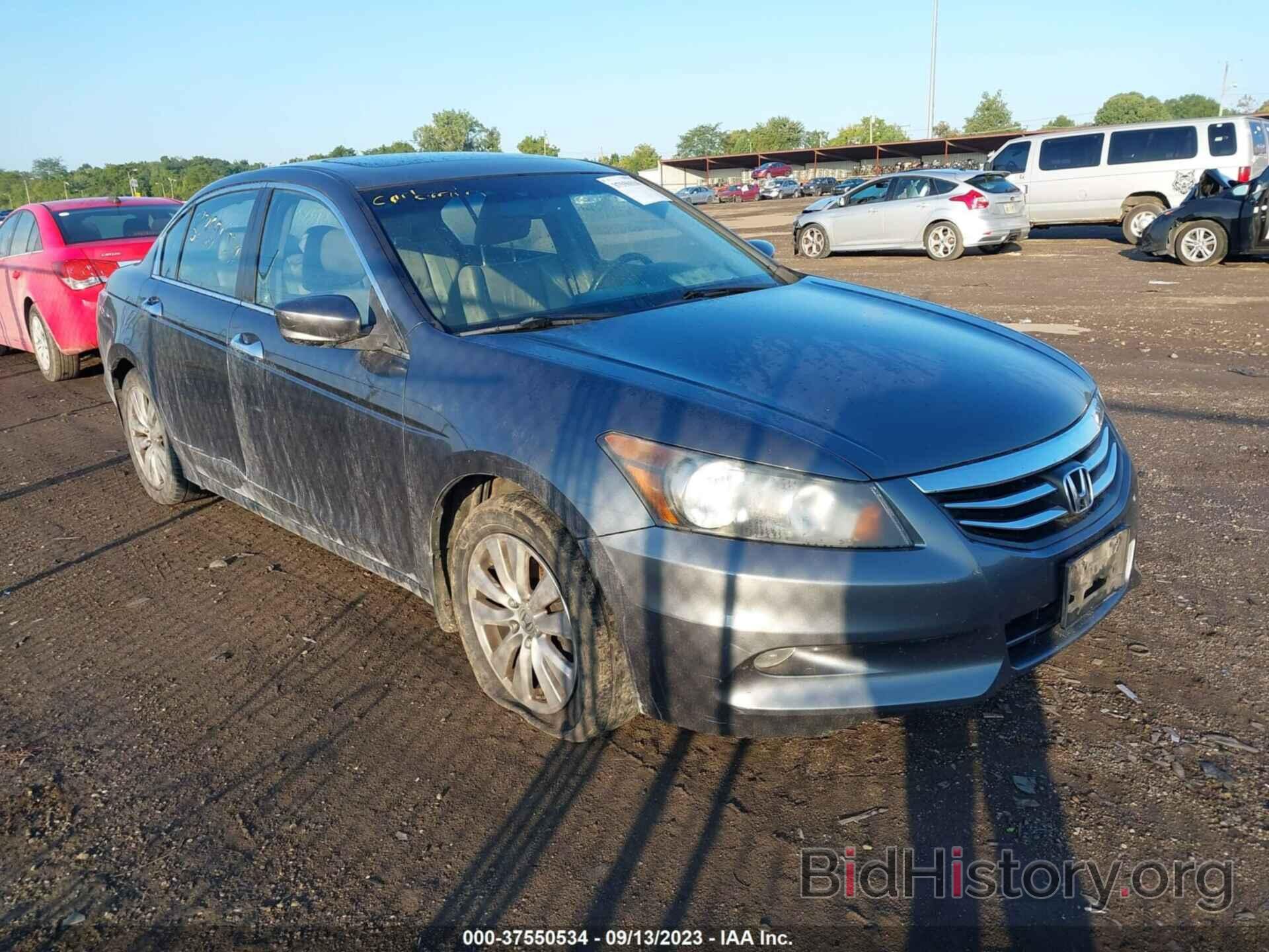 Photo 1HGCP3F85CA000812 - HONDA ACCORD SDN 2012