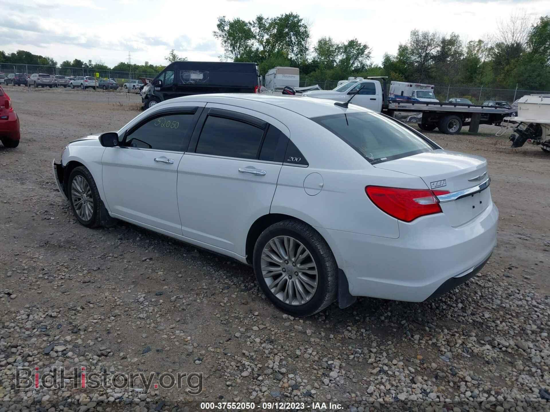 2011 CHRYSLER 200 - VIN: 1C3BC2FB8BN583254 - Photo 3