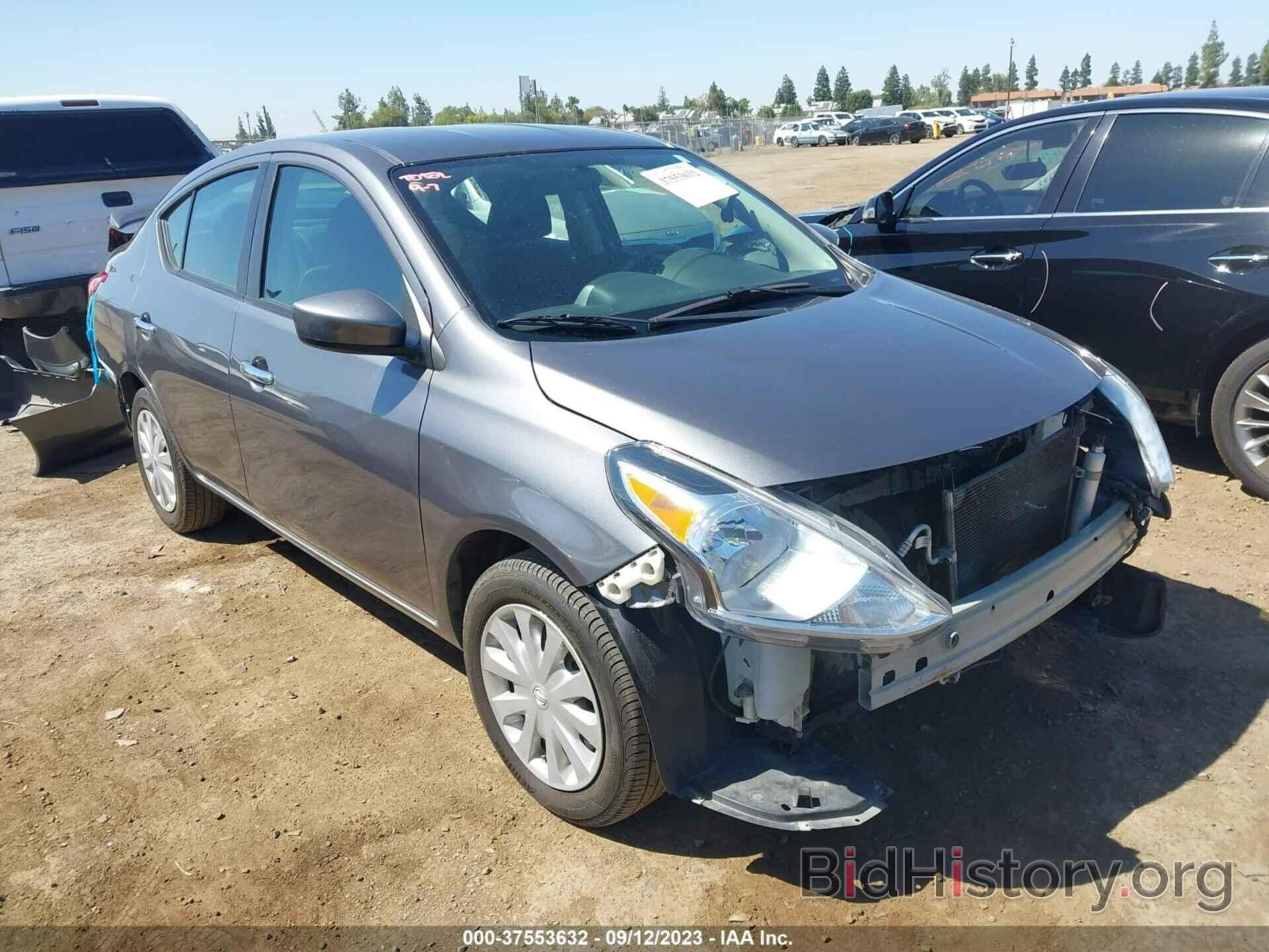 Photo 3N1CN7AP5JL886553 - NISSAN VERSA SEDAN 2018