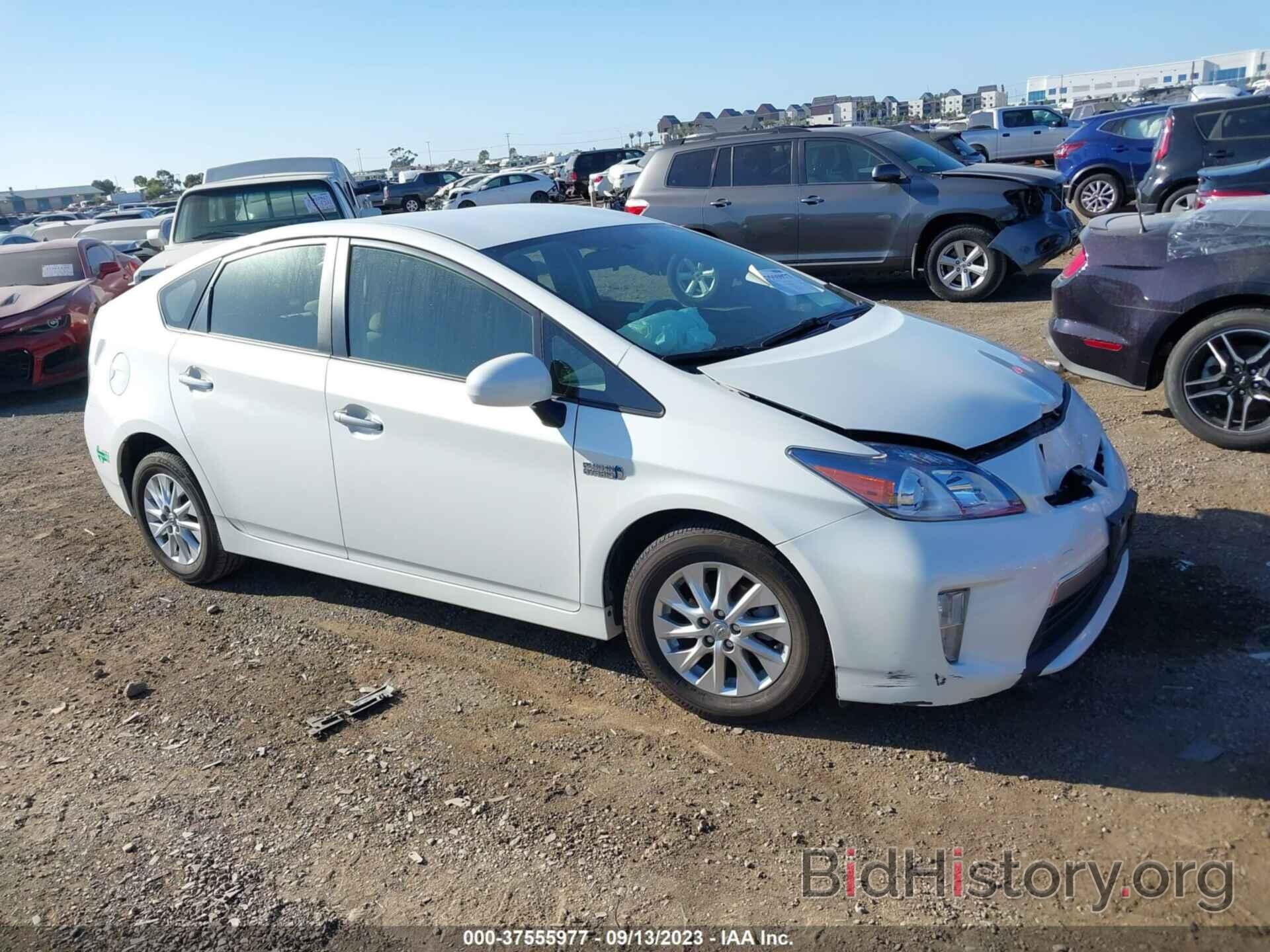 Фотография JTDKN3DP1D3031703 - TOYOTA PRIUS PLUG-IN 2013