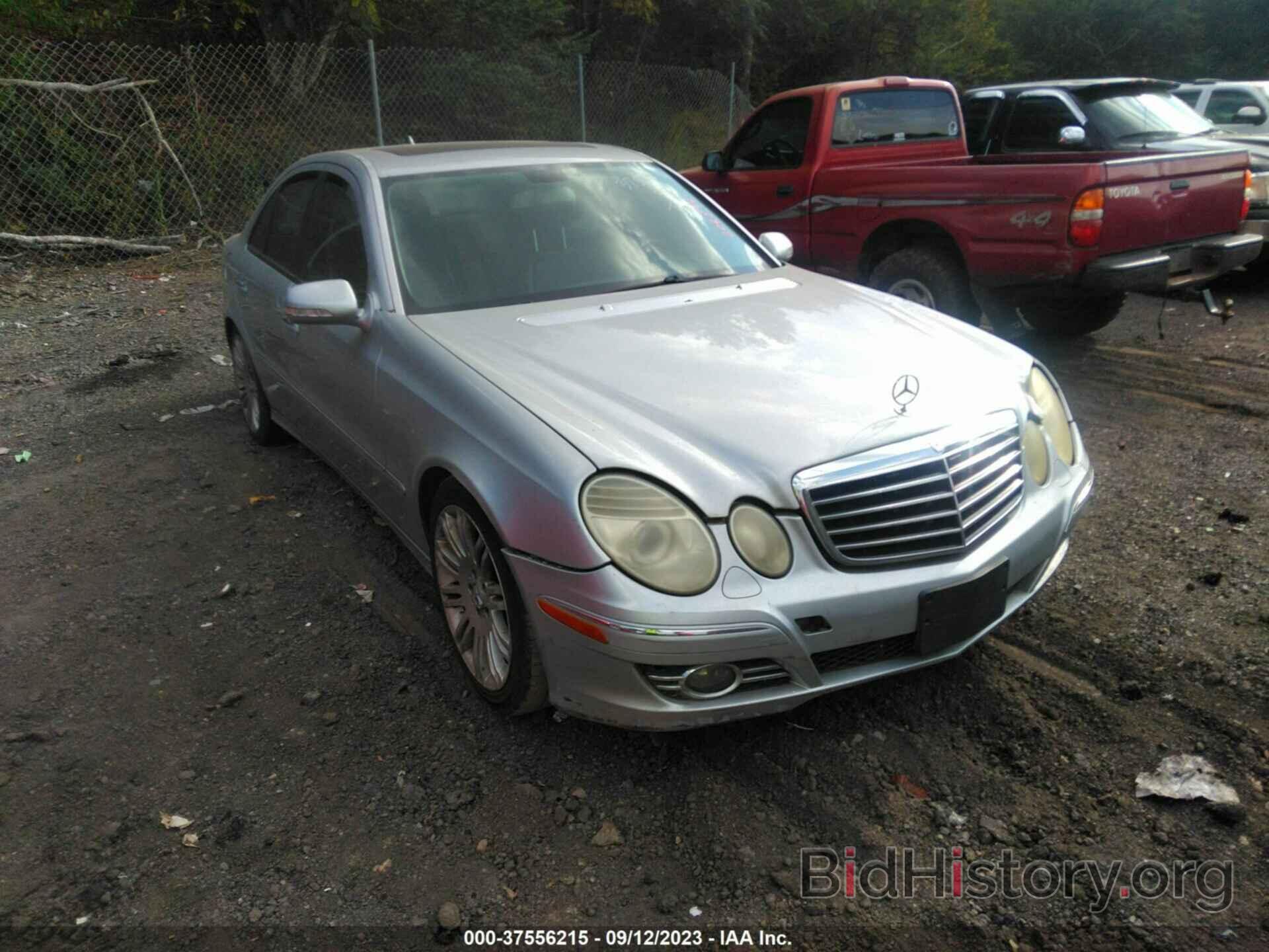 Photo WDBUF56X98B206546 - MERCEDES-BENZ E-CLASS 2008