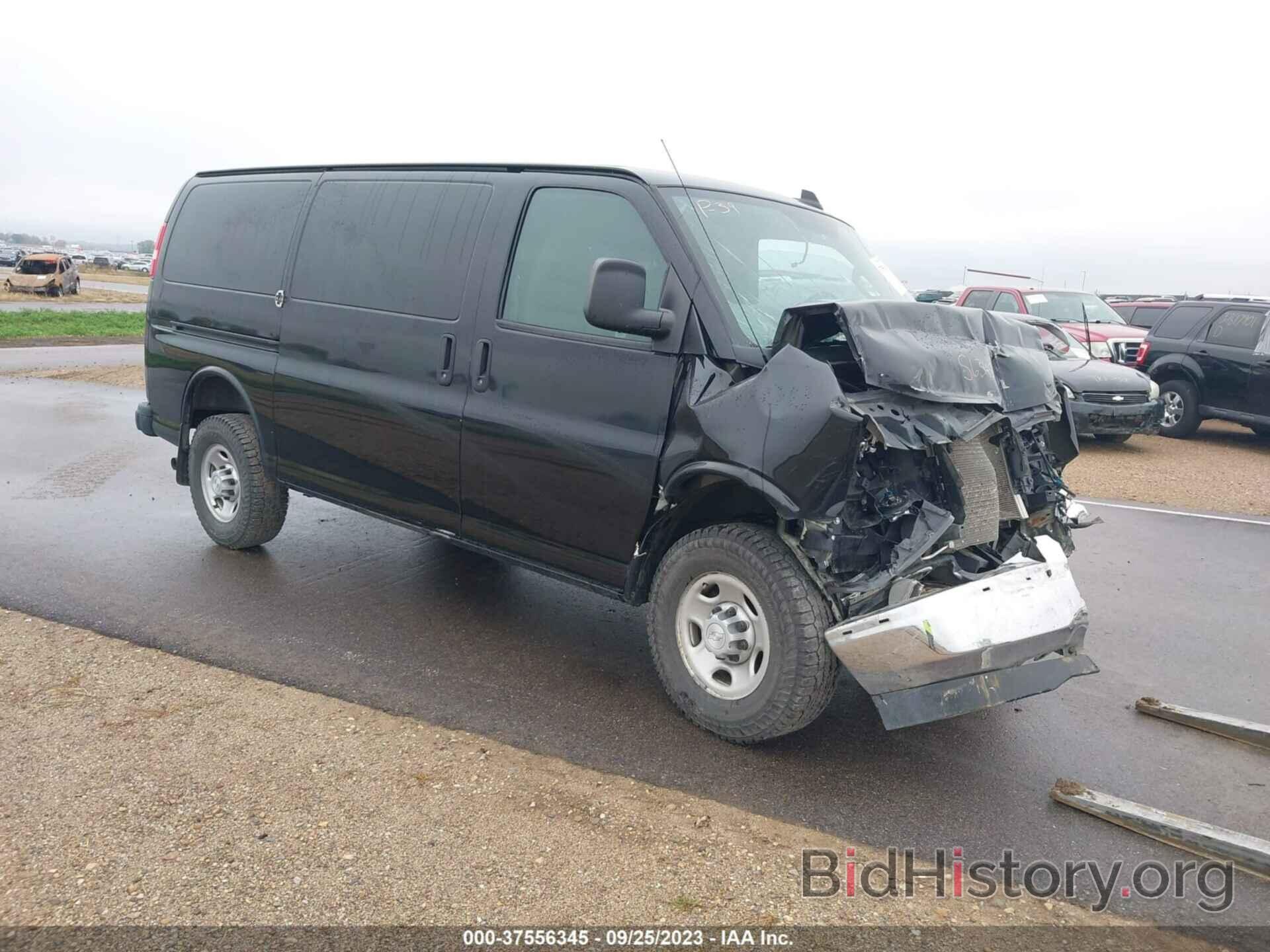 Photo 1GCWGAFP0J1186389 - CHEVROLET EXPRESS CARGO VAN 2018