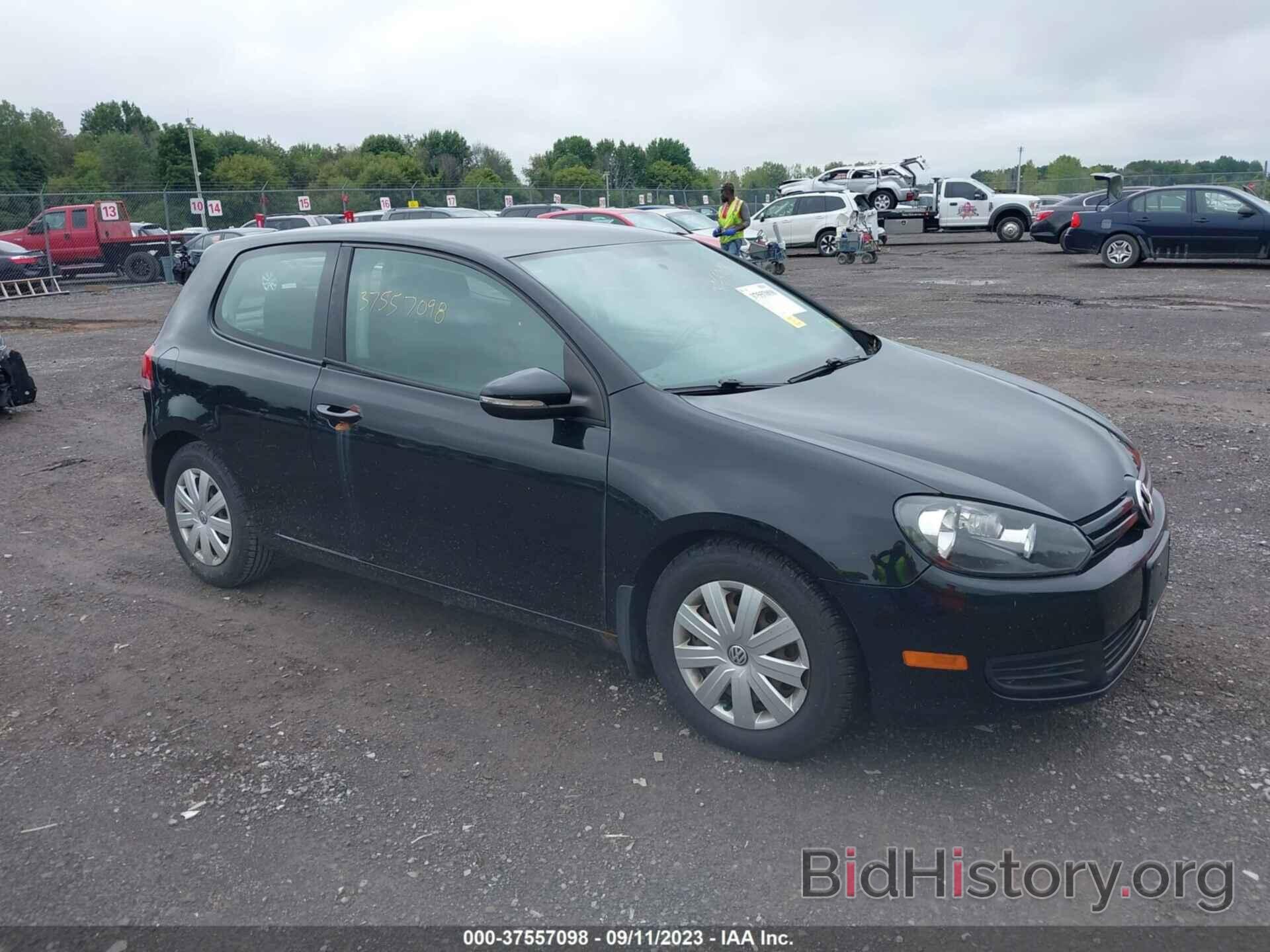 Photo WVWAB7AJ0BW080561 - VOLKSWAGEN GOLF 2011