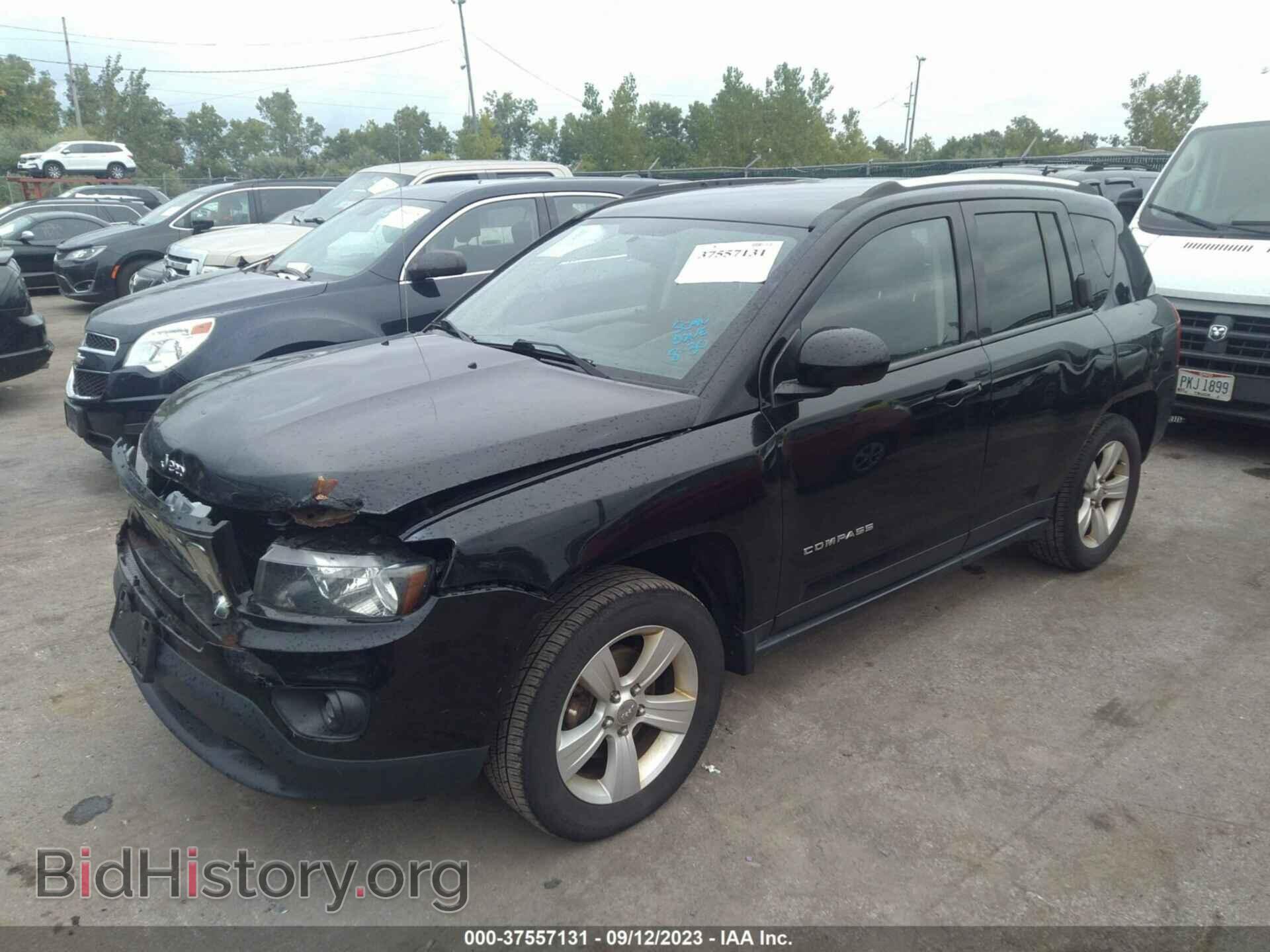 2014 JEEP COMPASS - VIN: 1C4NJDEB5ED739109 - Photo 2