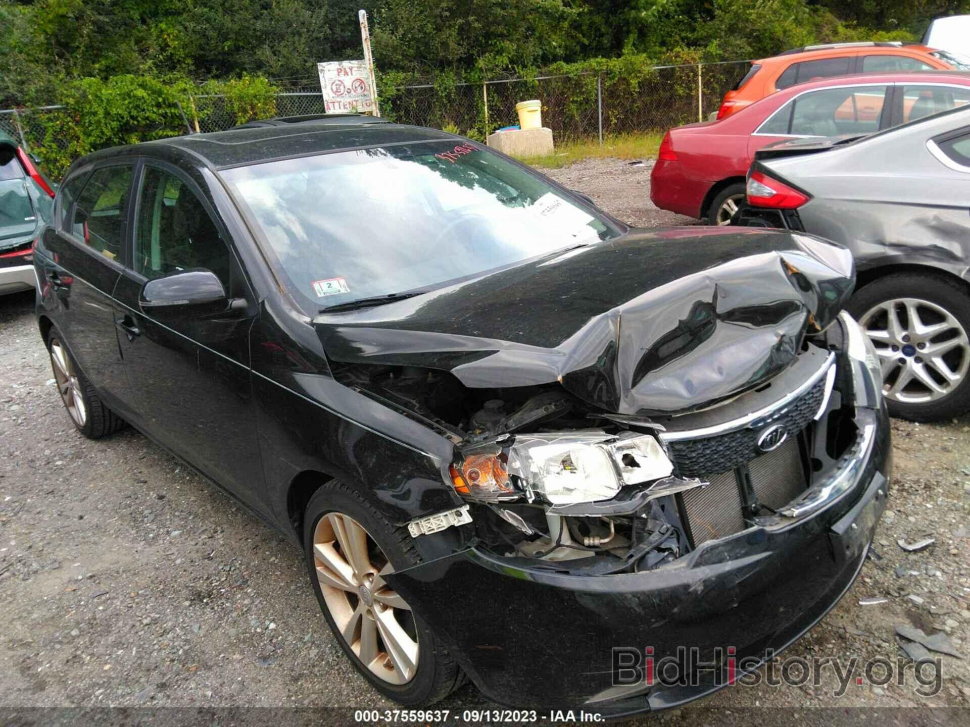 Photo KNAFW5A30B5334109 - KIA FORTE 5-DOOR 2011