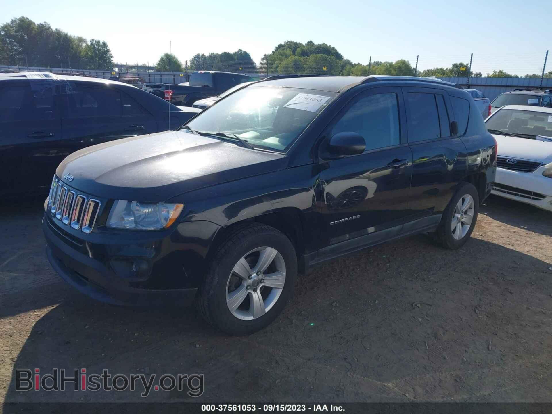 2012 JEEP COMPASS - VIN: 1C4NJCEB0CD509940 - Photo 2