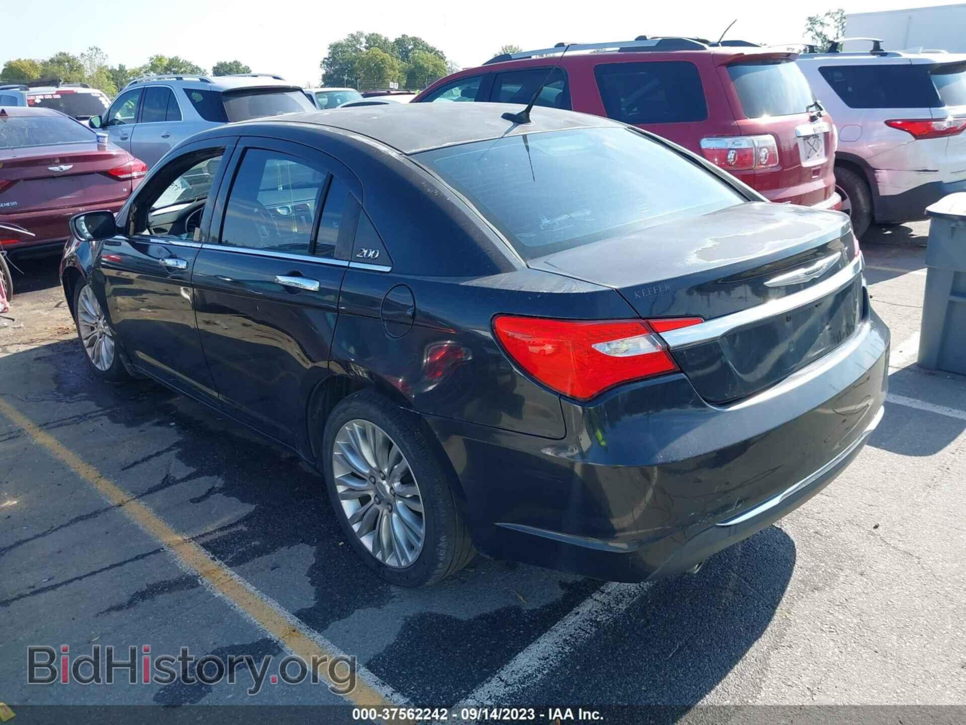 2011 CHRYSLER 200 - VIN: 1C3BC2FG2BN520114 - Photo 3