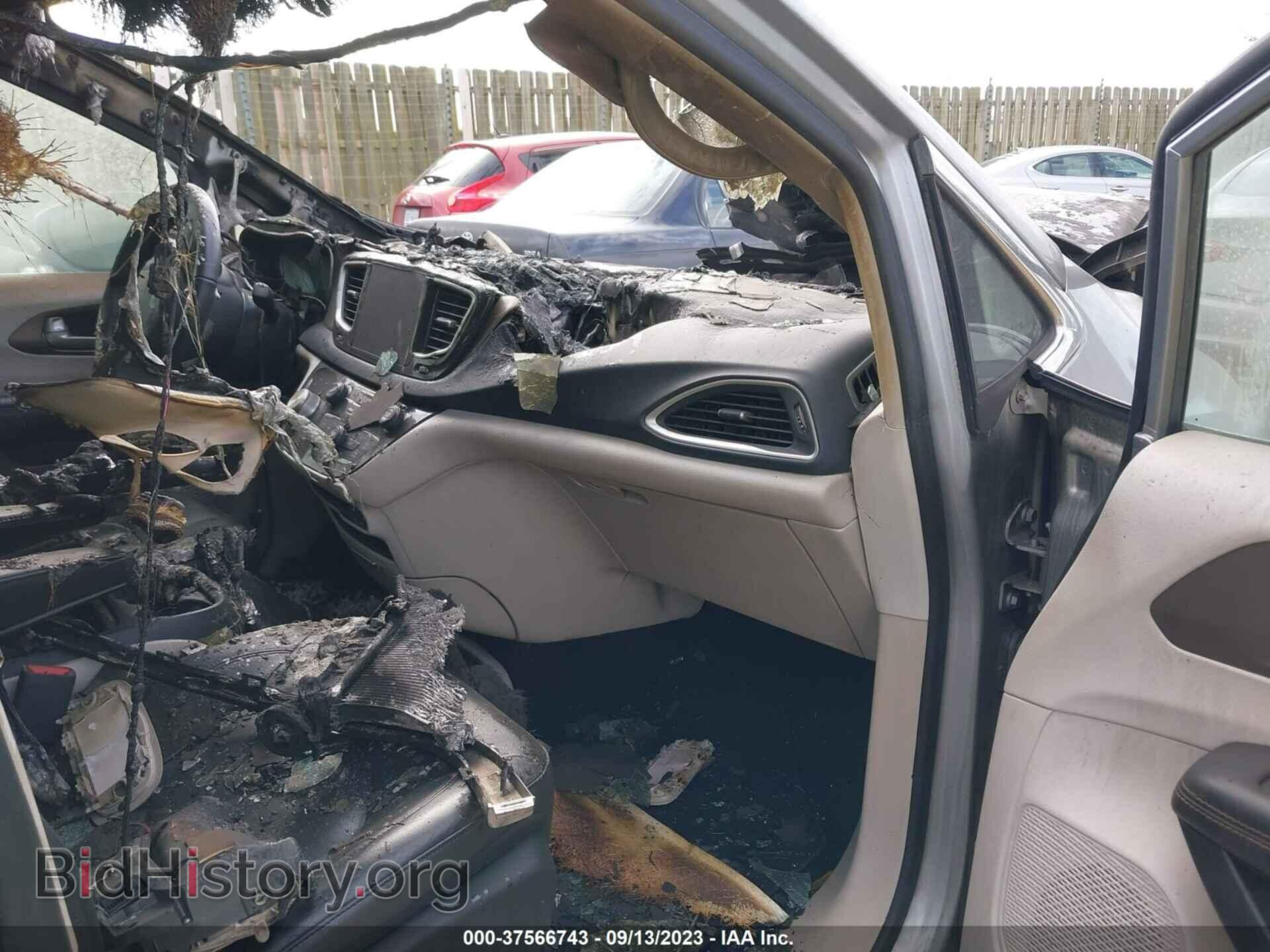 2017 CHRYSLER PACIFICA - VIN: 2C4RC1BG3HR535159 - Photo 5