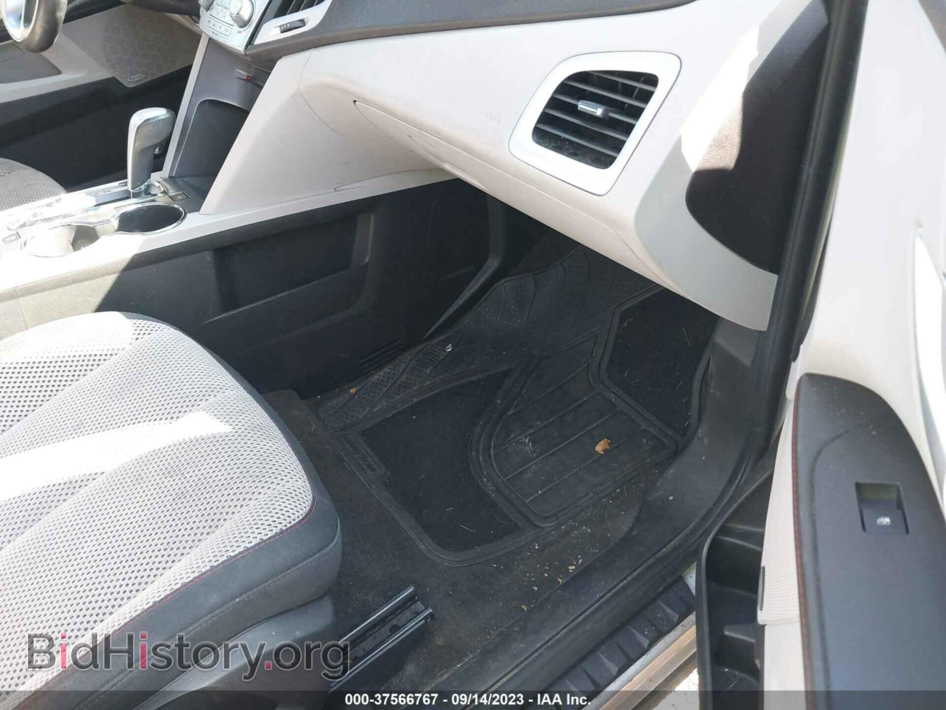 2011 GMC TERRAIN - VIN: 2CTALSEC0B6350043 - Photo 5