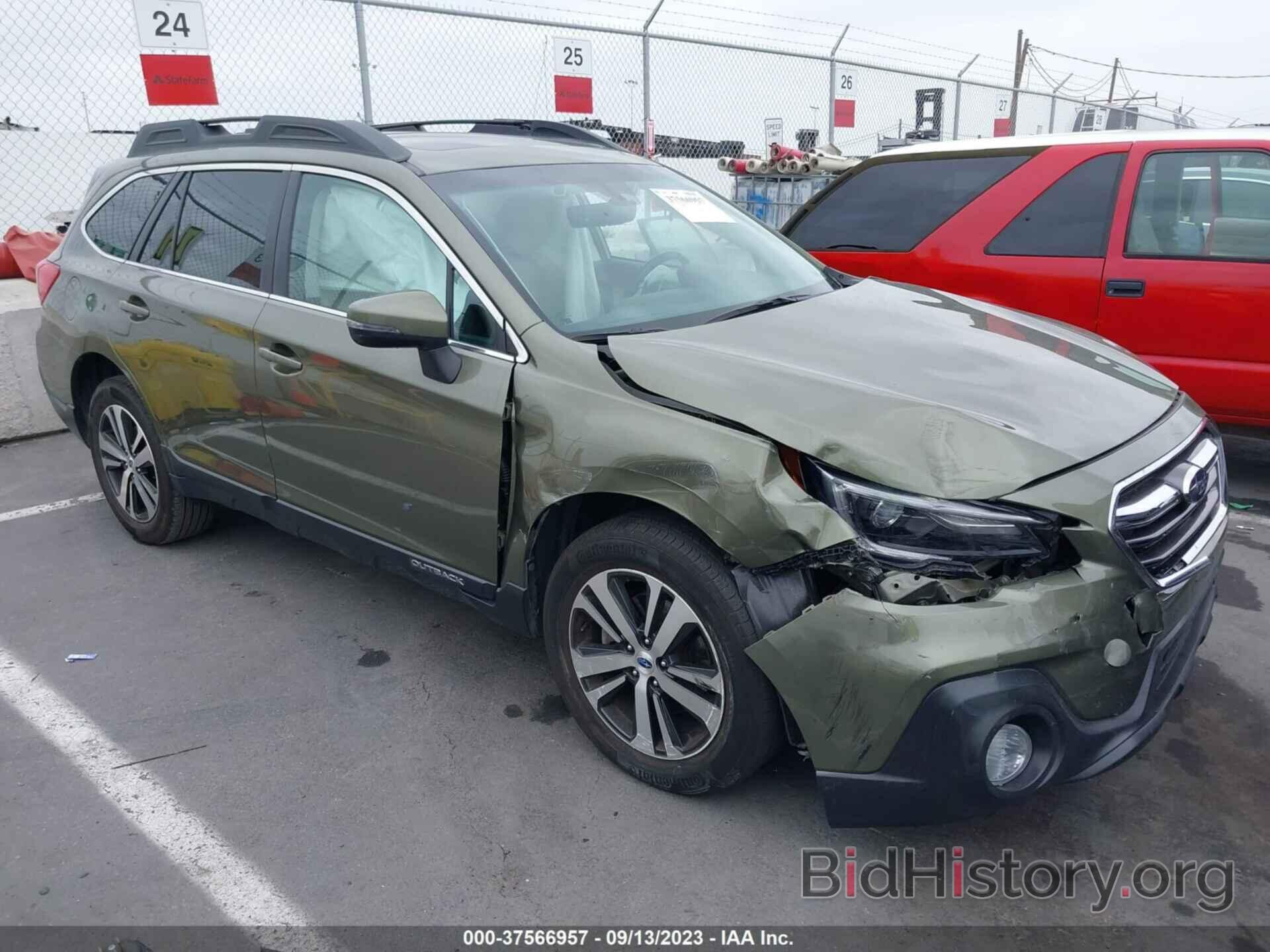 Photo 4S4BSANC4J3203562 - SUBARU OUTBACK 2018