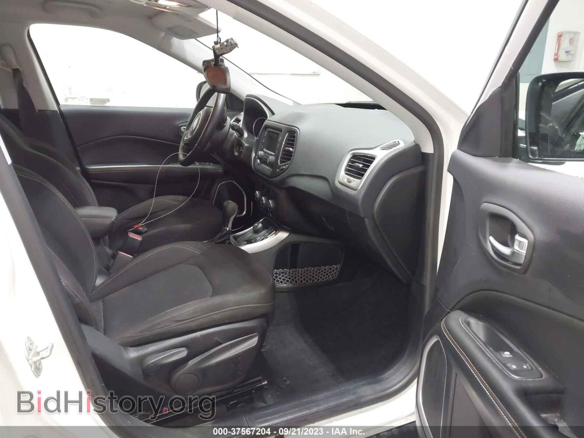 2017 JEEP COMPASS - VIN: 3C4NJDAB8HT647075 - Фото 5