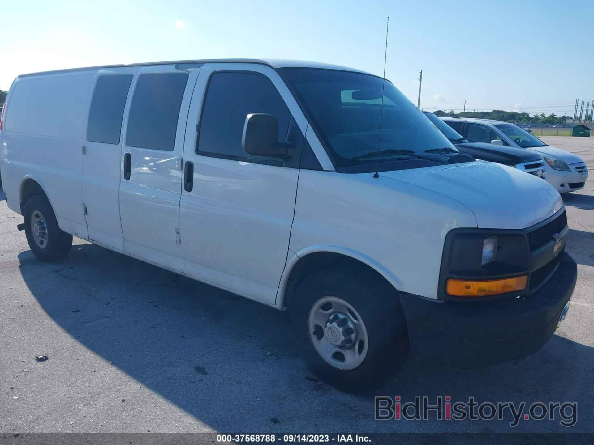 Фотография 1GCWGGCA4B1130119 - CHEVROLET EXPRESS CARGO VAN 2011