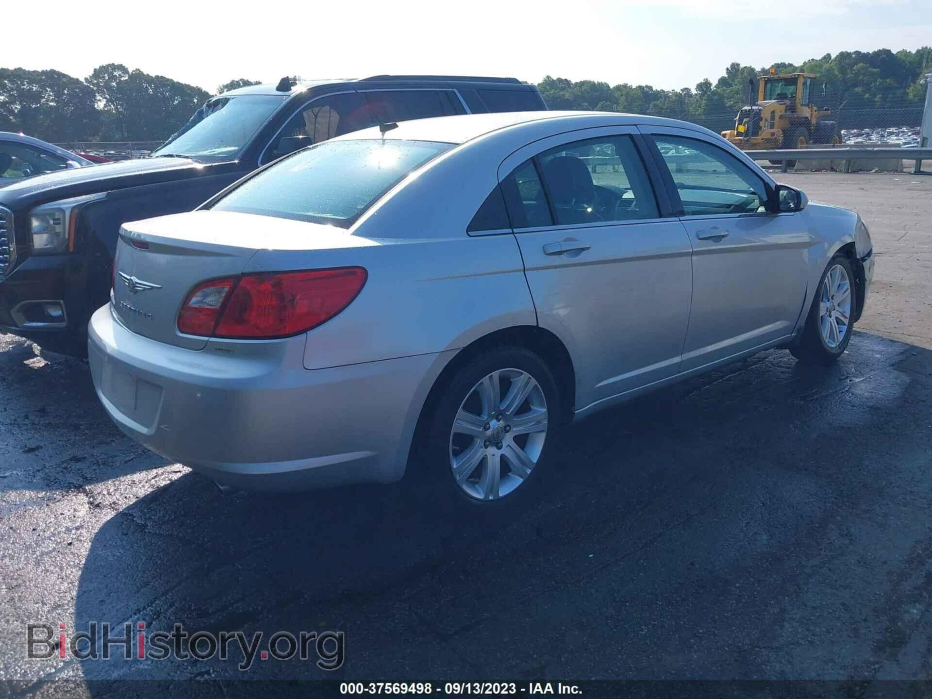 2010 CHRYSLER SEBRING - VIN: 1C3CC5FVXAN200218 - Фото 4