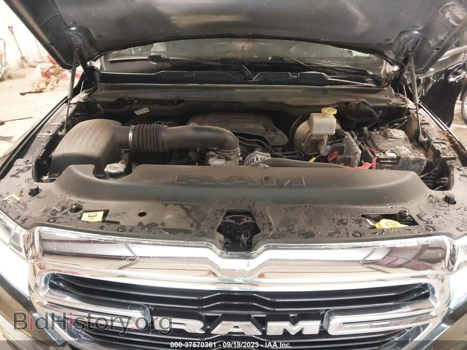 2019 RAM 1500 - VIN: 1C6SRFBT8KN748047 - Фото 10