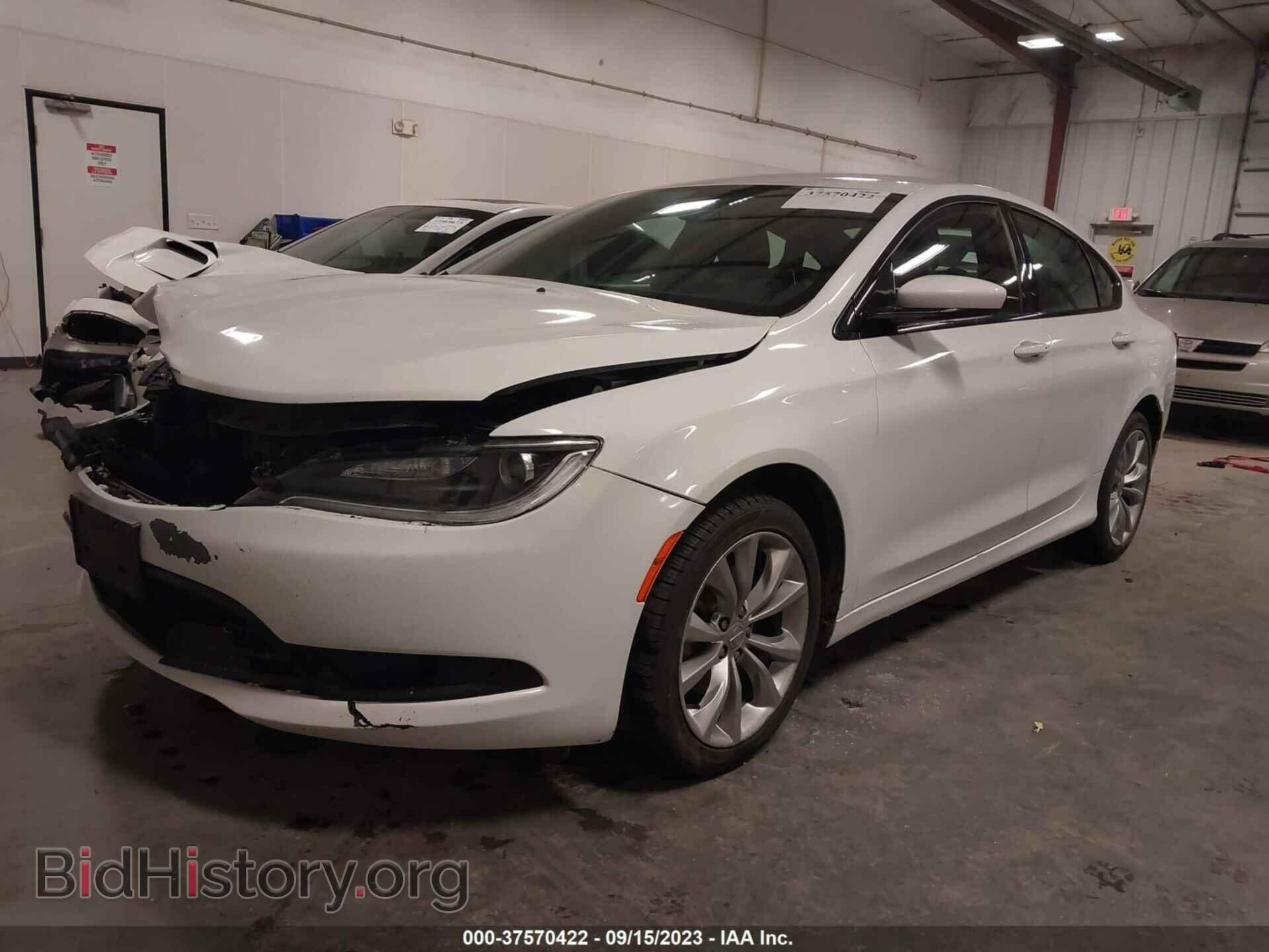 2015 CHRYSLER 200 - VIN: 1C3CCCBB2FN665518 - Фото 2