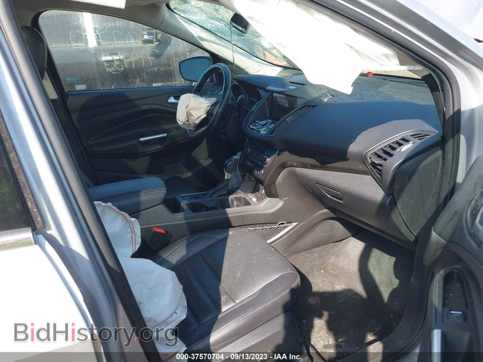 2017 FORD ESCAPE - VIN: 1FMCU0J90HUE22803 - Photo 5