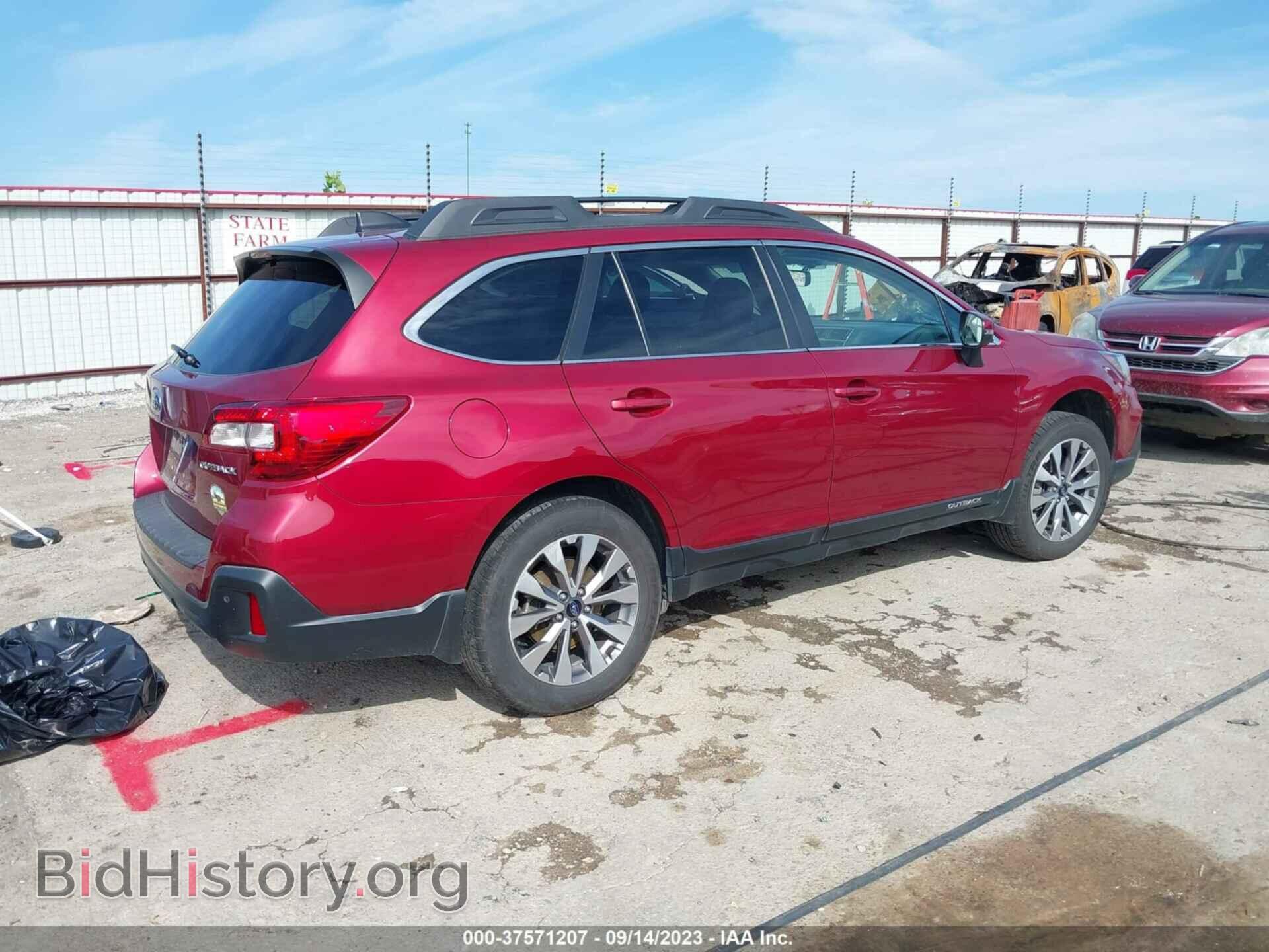 2018 SUBARU OUTBACK - VIN: 4S4BSANC1J3202465 - Фото 4