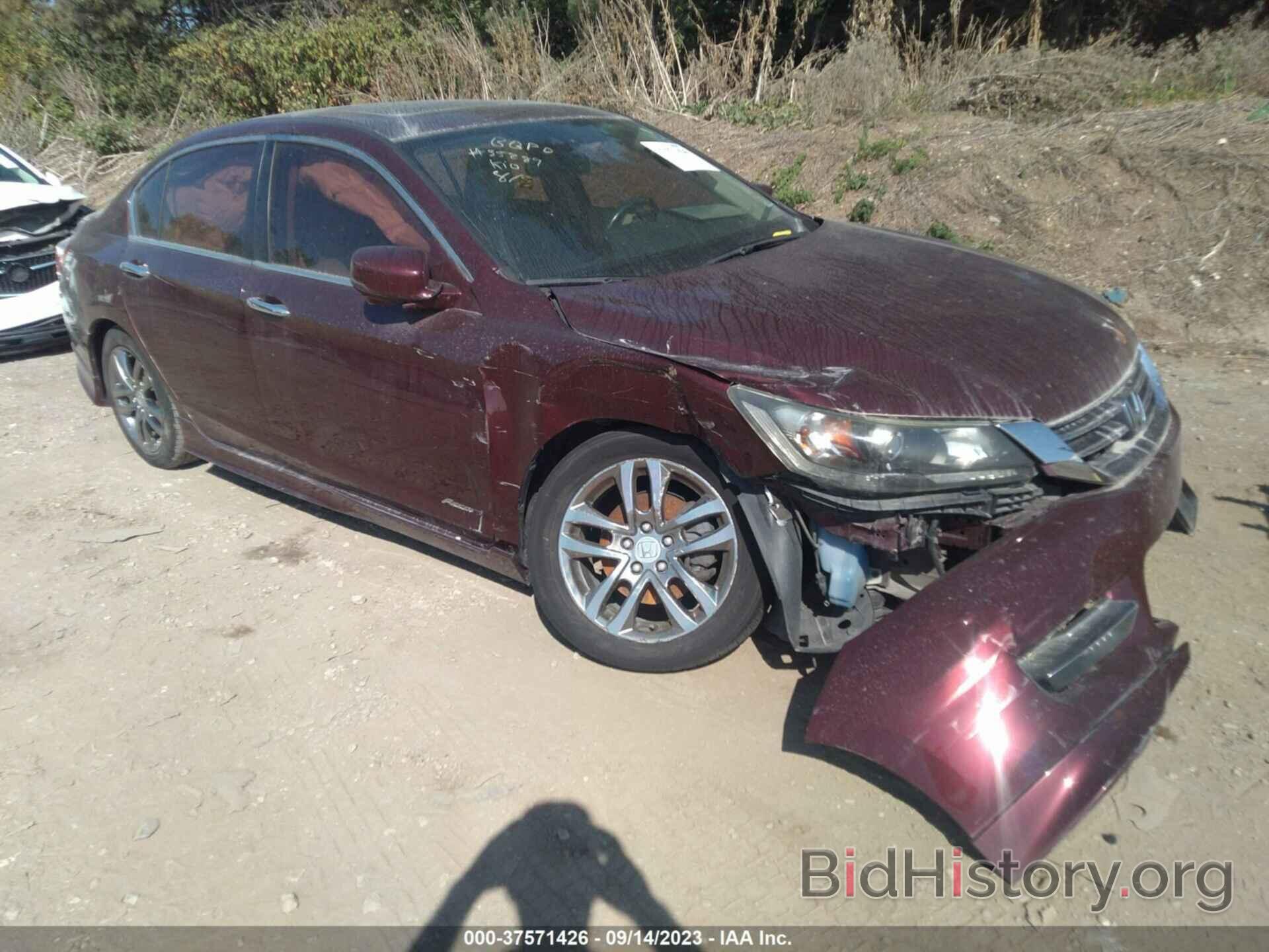 Photo 1HGCR2F83EA181660 - HONDA ACCORD SEDAN 2014