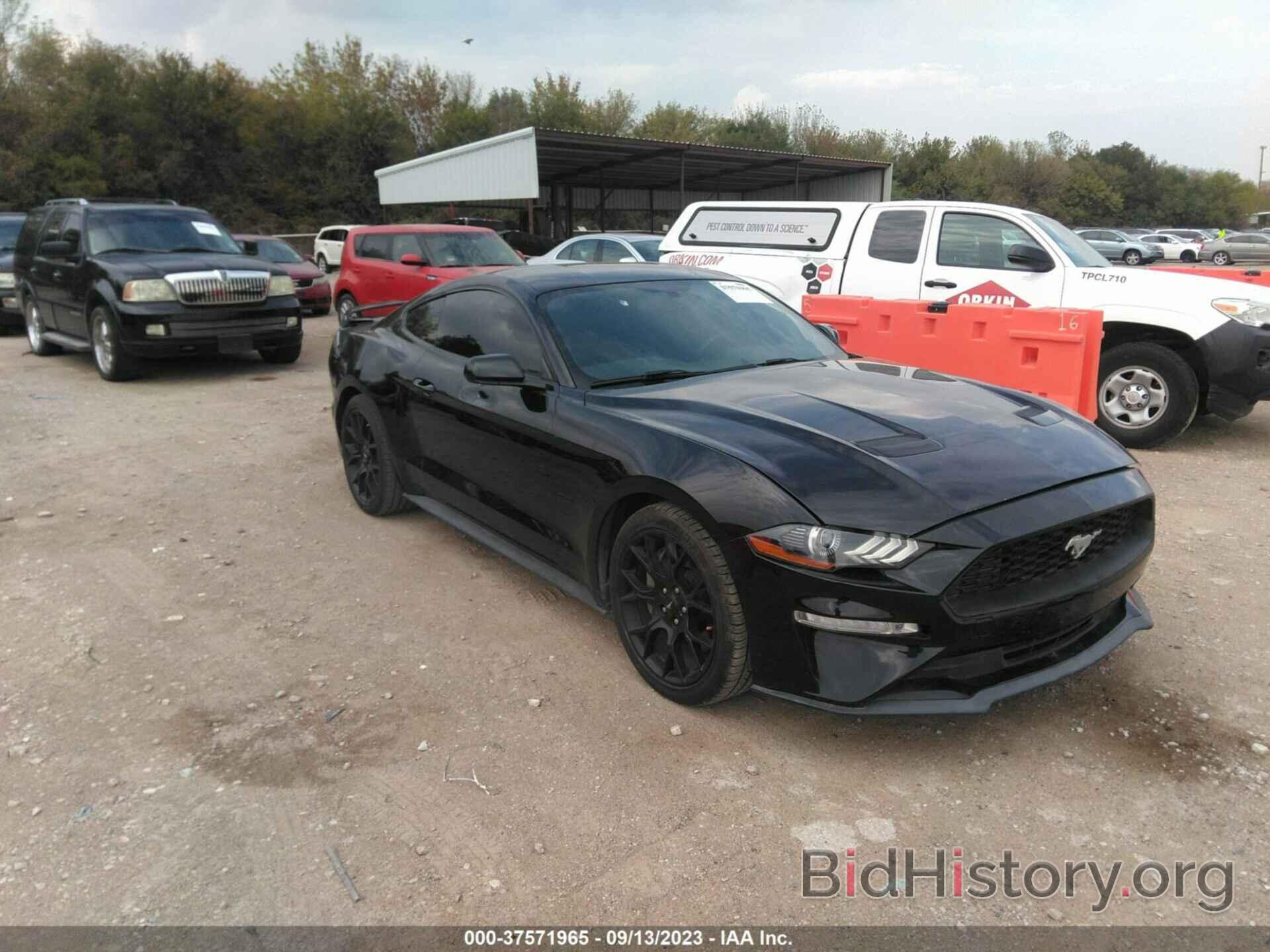 Photo 1FA6P8TH8J5180036 - FORD MUSTANG 2018