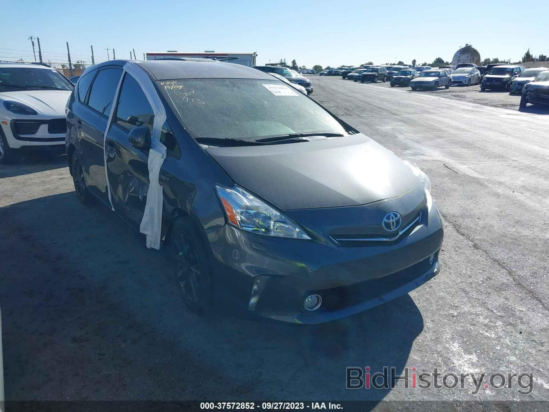 Photo JTDZN3EU1C3160235 - TOYOTA PRIUS V 2012