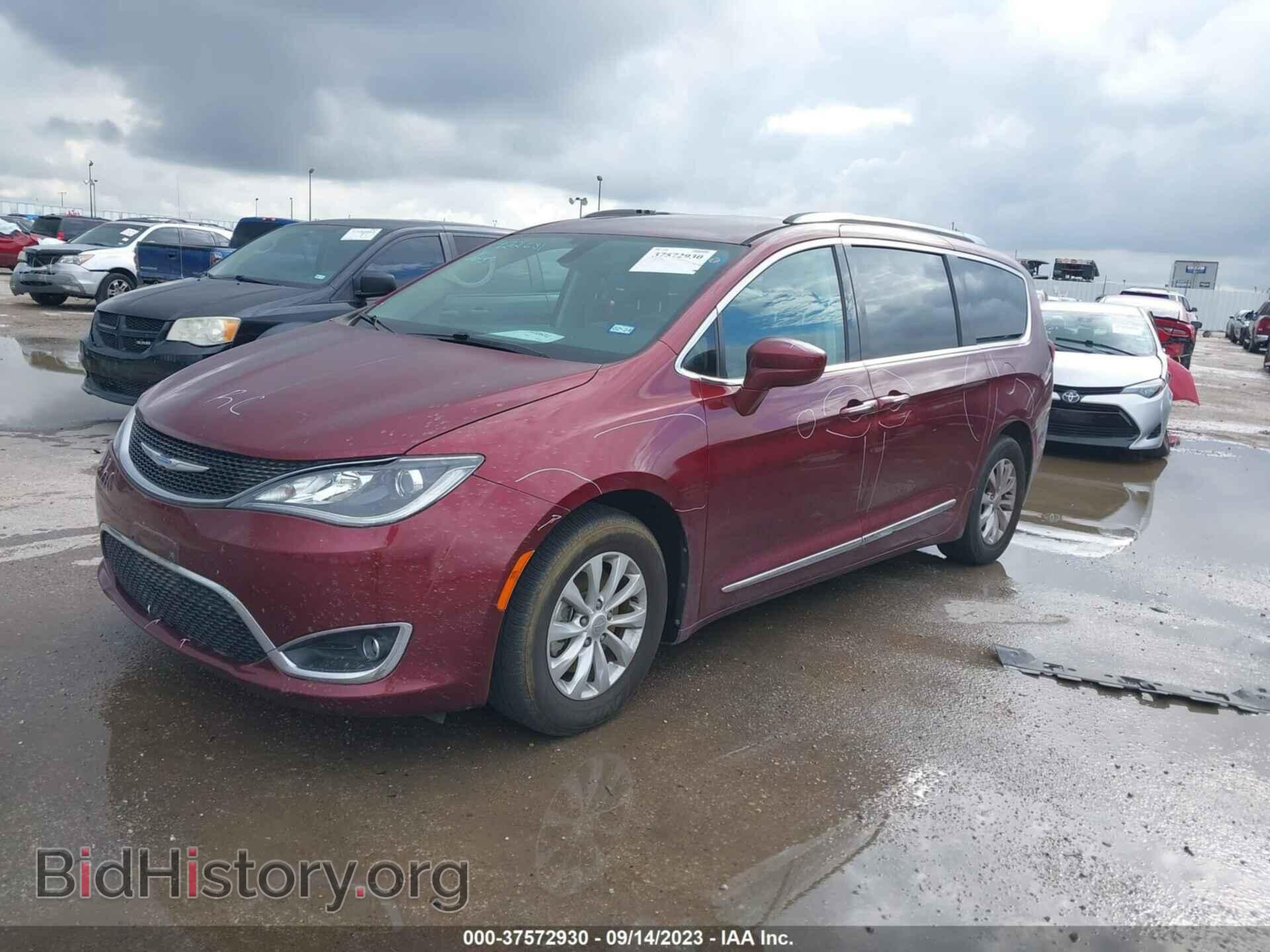 2018 CHRYSLER PACIFICA - VIN: 2C4RC1BG0JR211656 - Фото 2