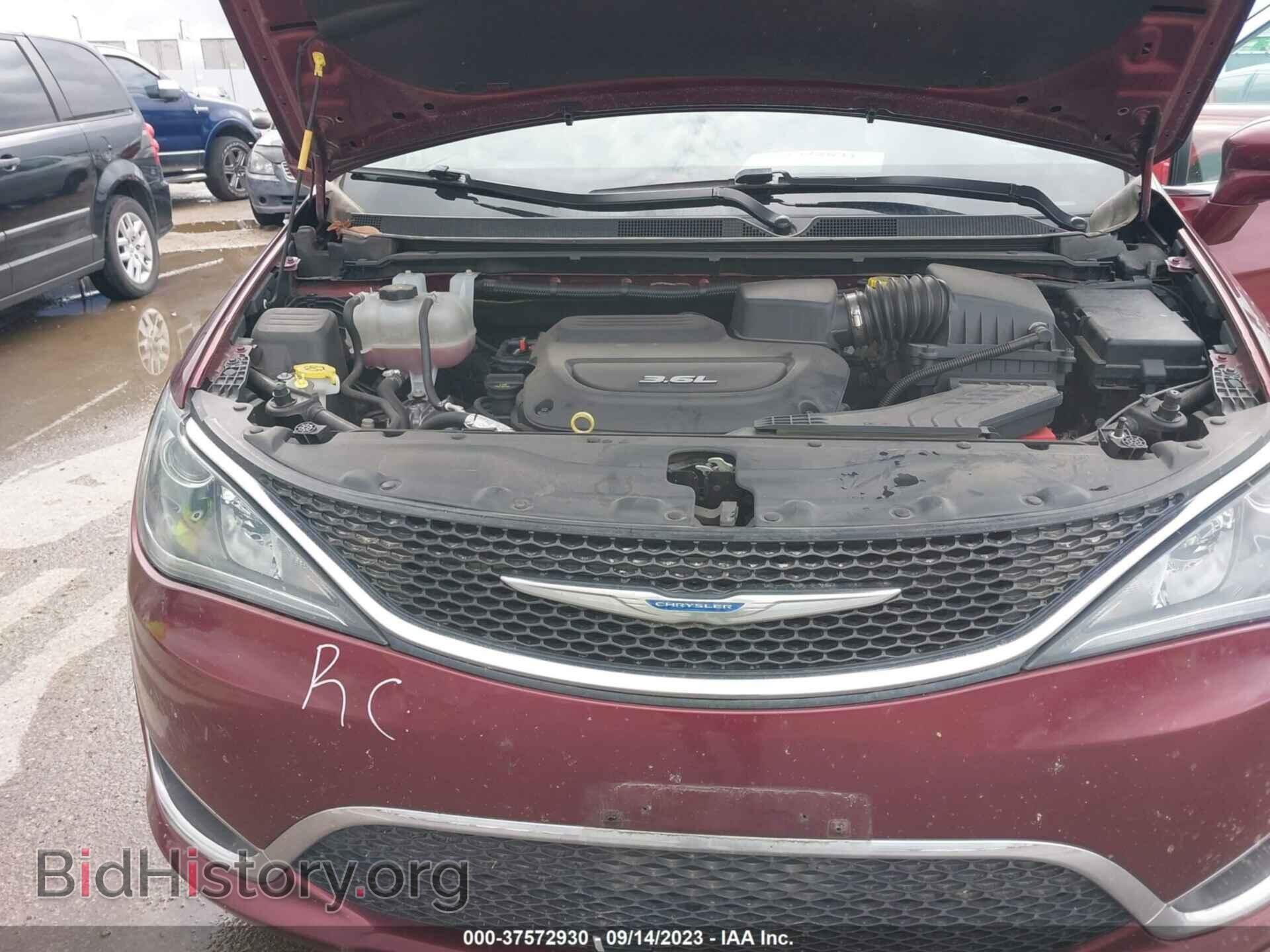 2018 CHRYSLER PACIFICA - VIN: 2C4RC1BG0JR211656 - Фото 10