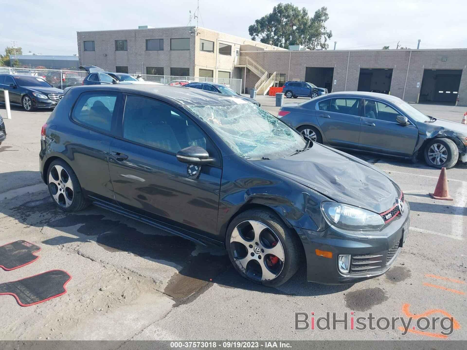 Photo WVWFD7AJ0DW123198 - VOLKSWAGEN GTI 2013