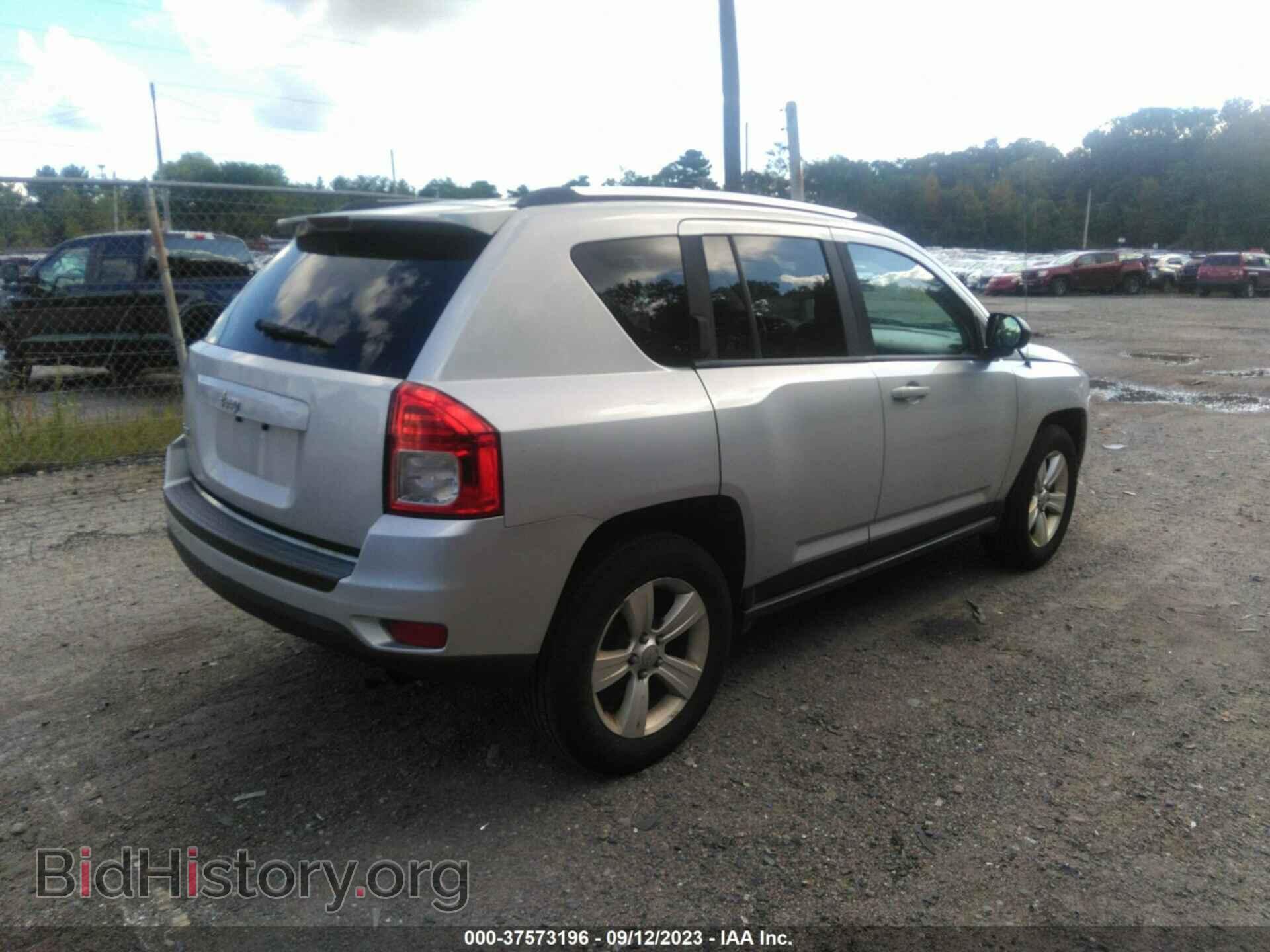 2013 JEEP COMPASS - VIN: 1C4NJDBB0DD271602 - Фото 4
