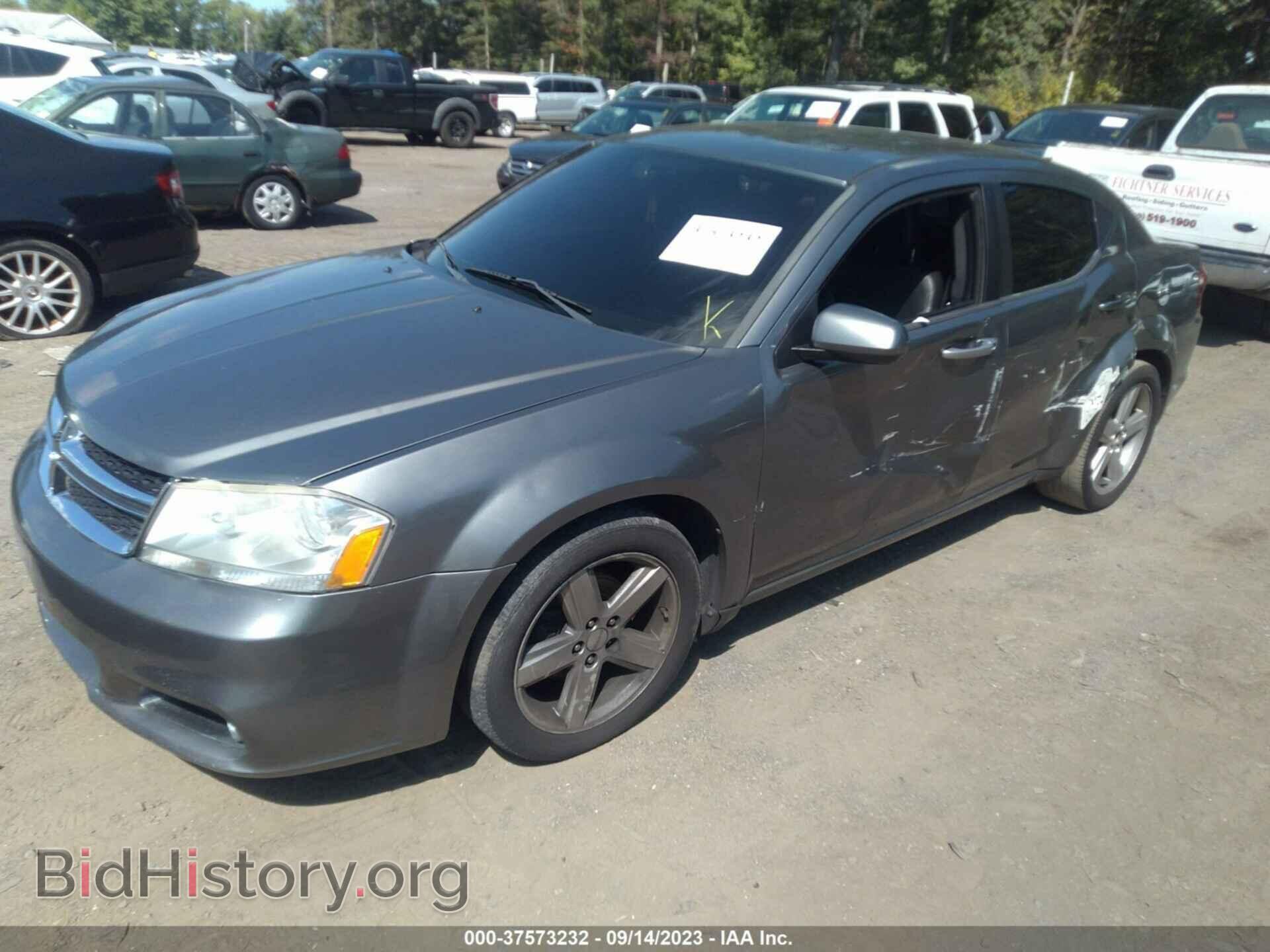 2011 DODGE AVENGER - VIN: 1B3BD2FG8BN577931 - Фото 2